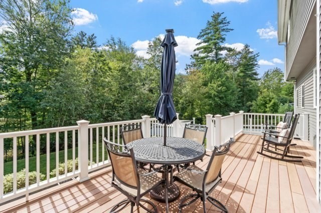 25 Stonebridge Rd Property Photo 12