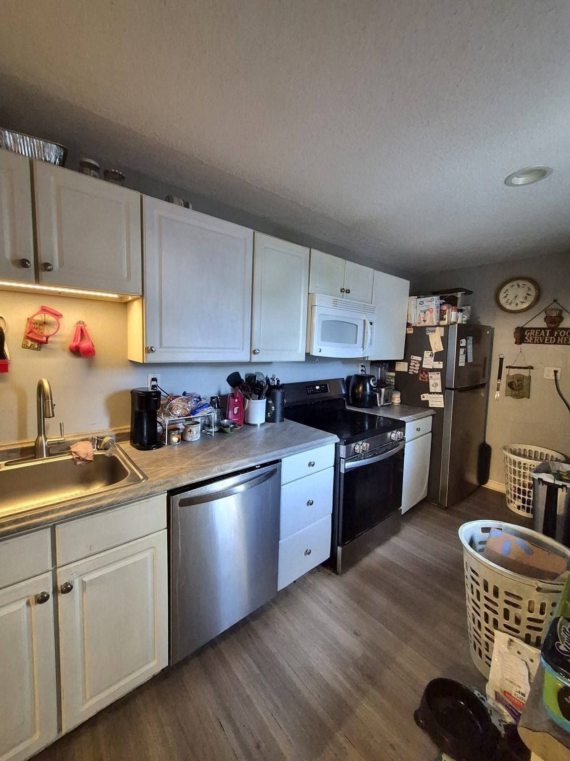 158 Adams St Property Photo 14