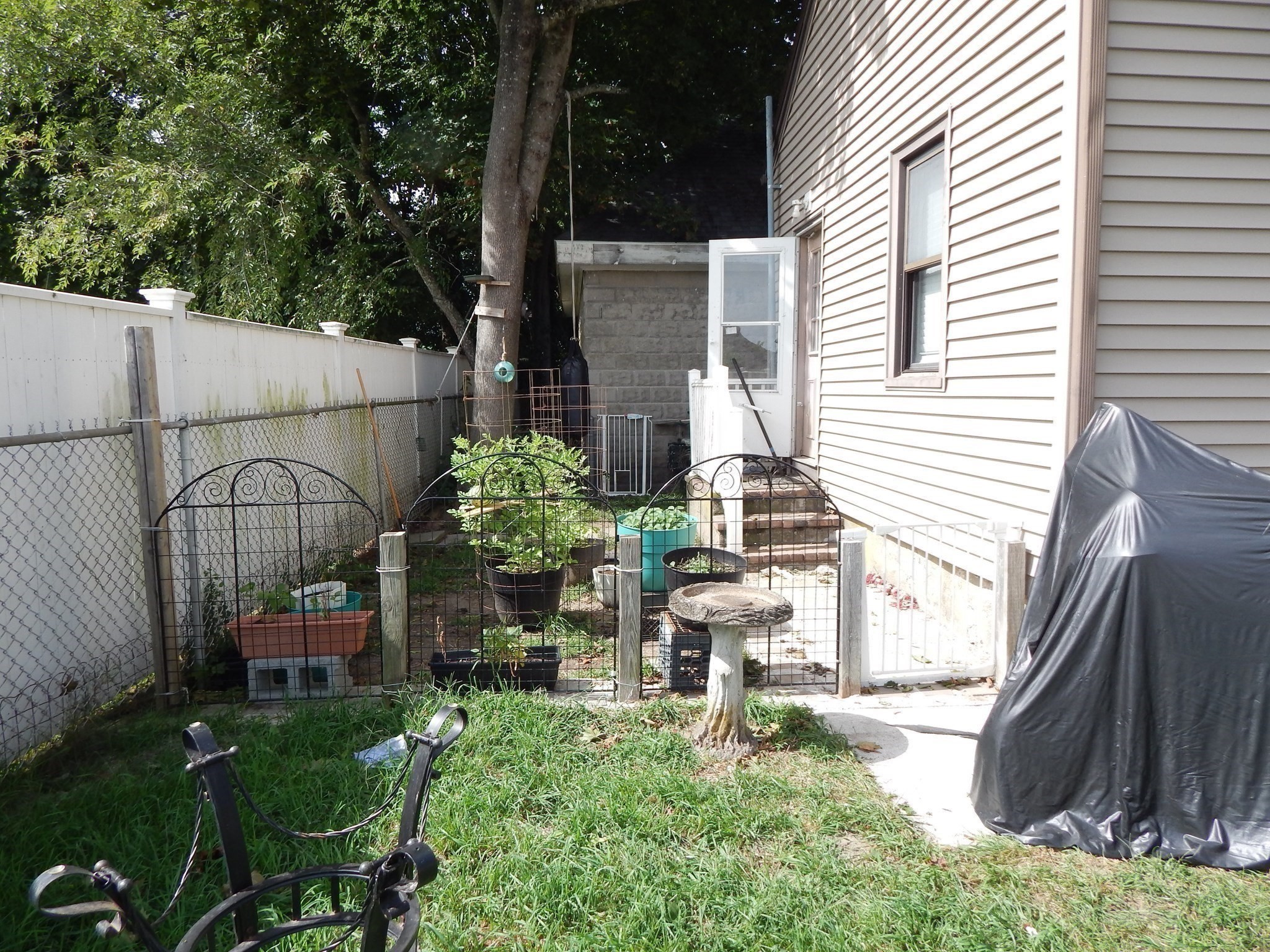 158 Adams St Property Photo 17