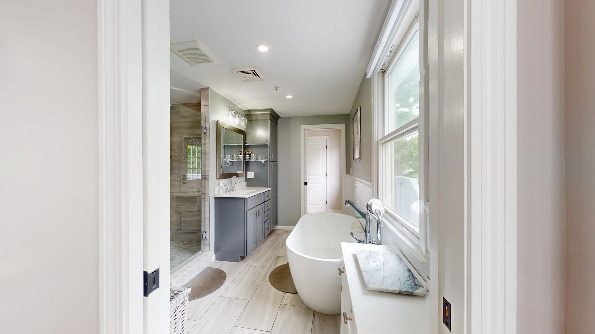 400 Main Property Photo 21