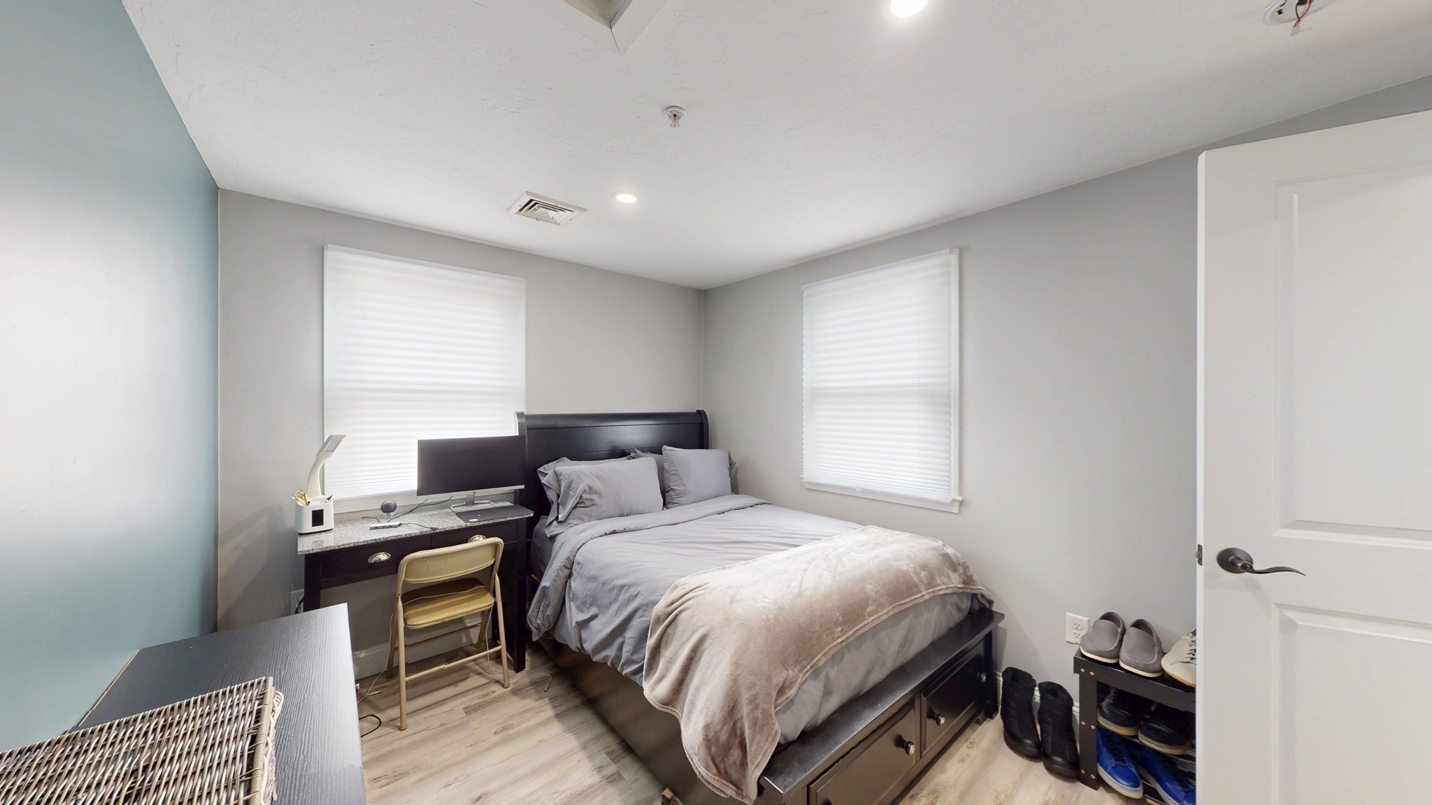 400 Main Property Photo 25