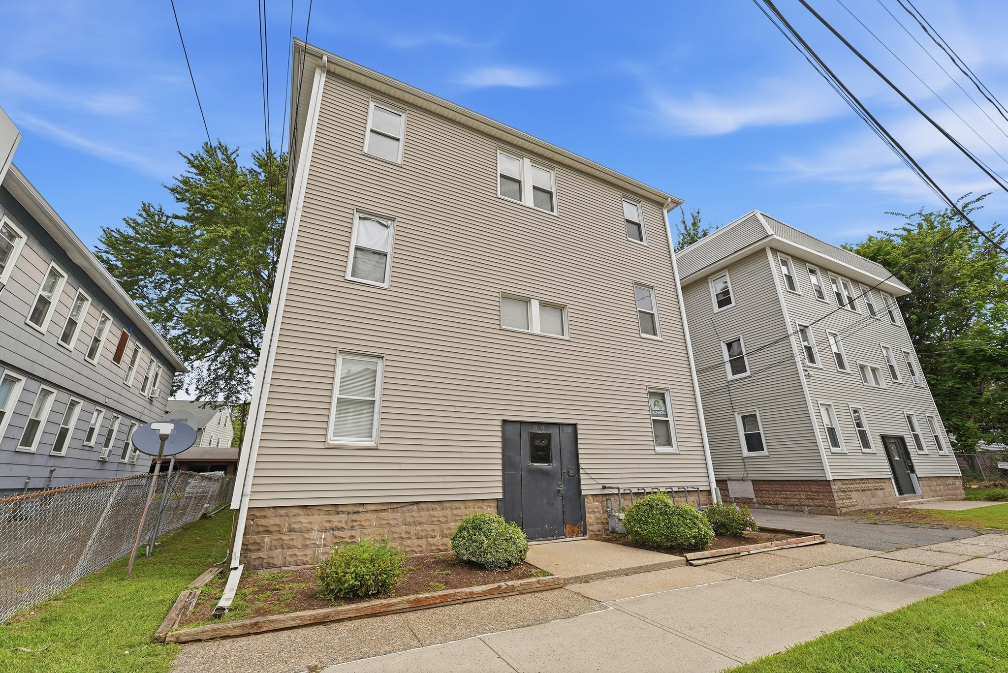 1200 Grattan # 3r Property Photo 1