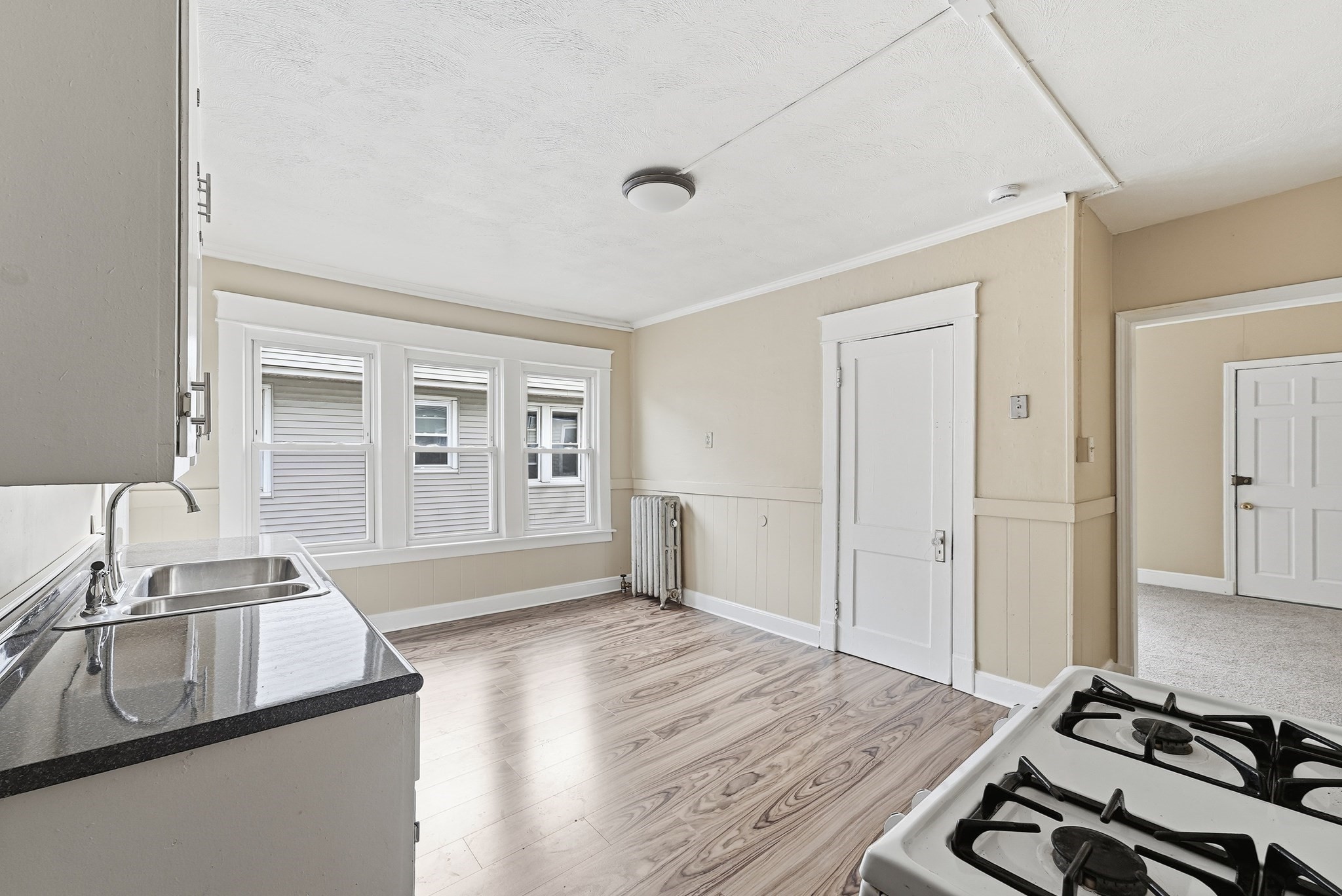 1200 Grattan # 3r Property Photo 4