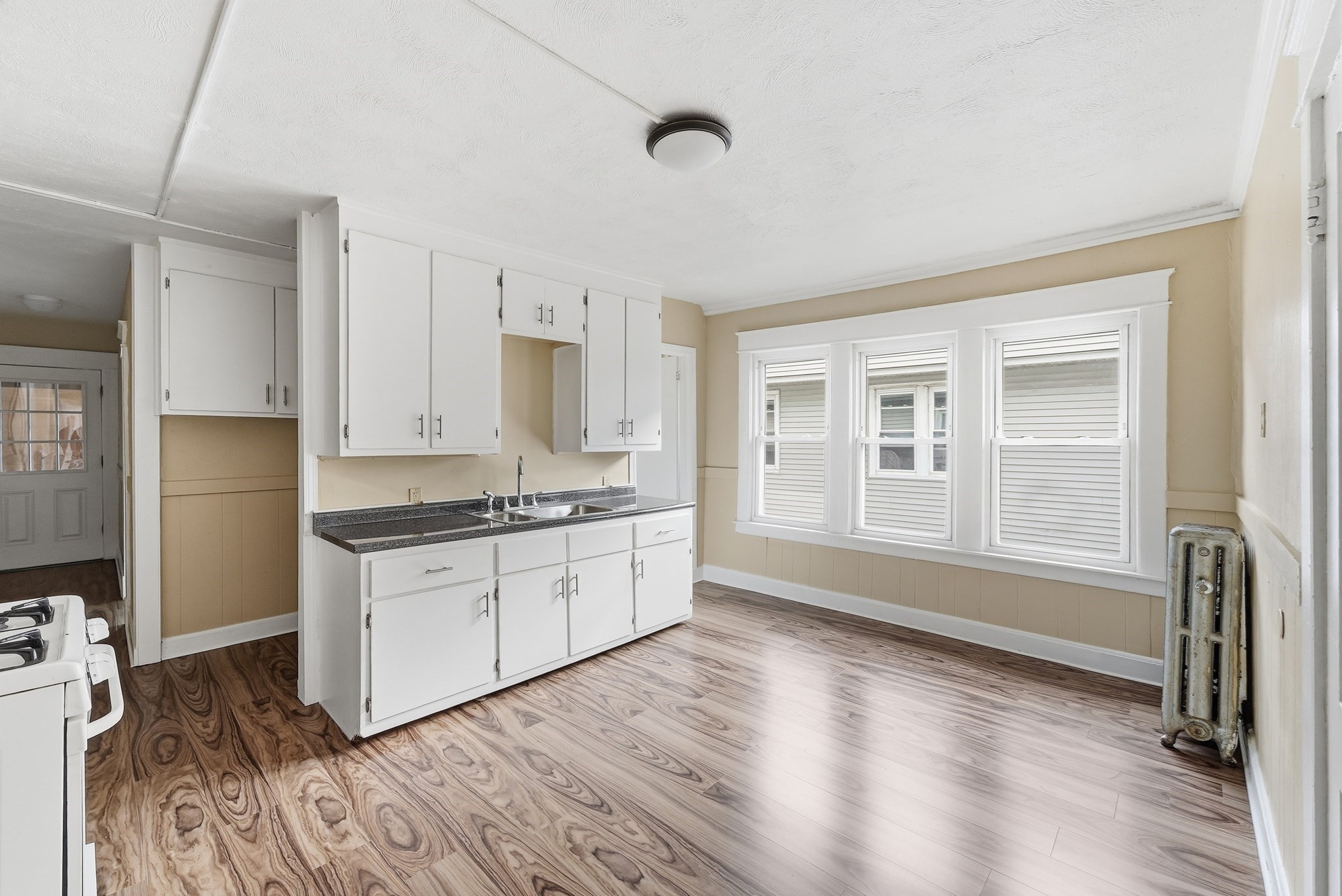 1200 Grattan # 3r Property Photo 5