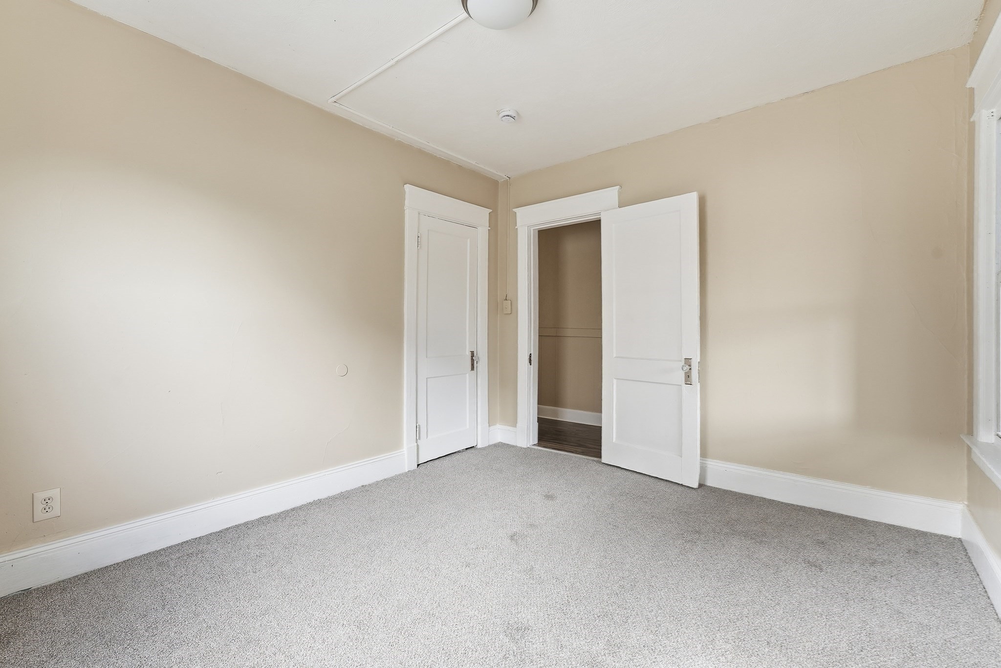 1200 Grattan # 3r Property Photo 17