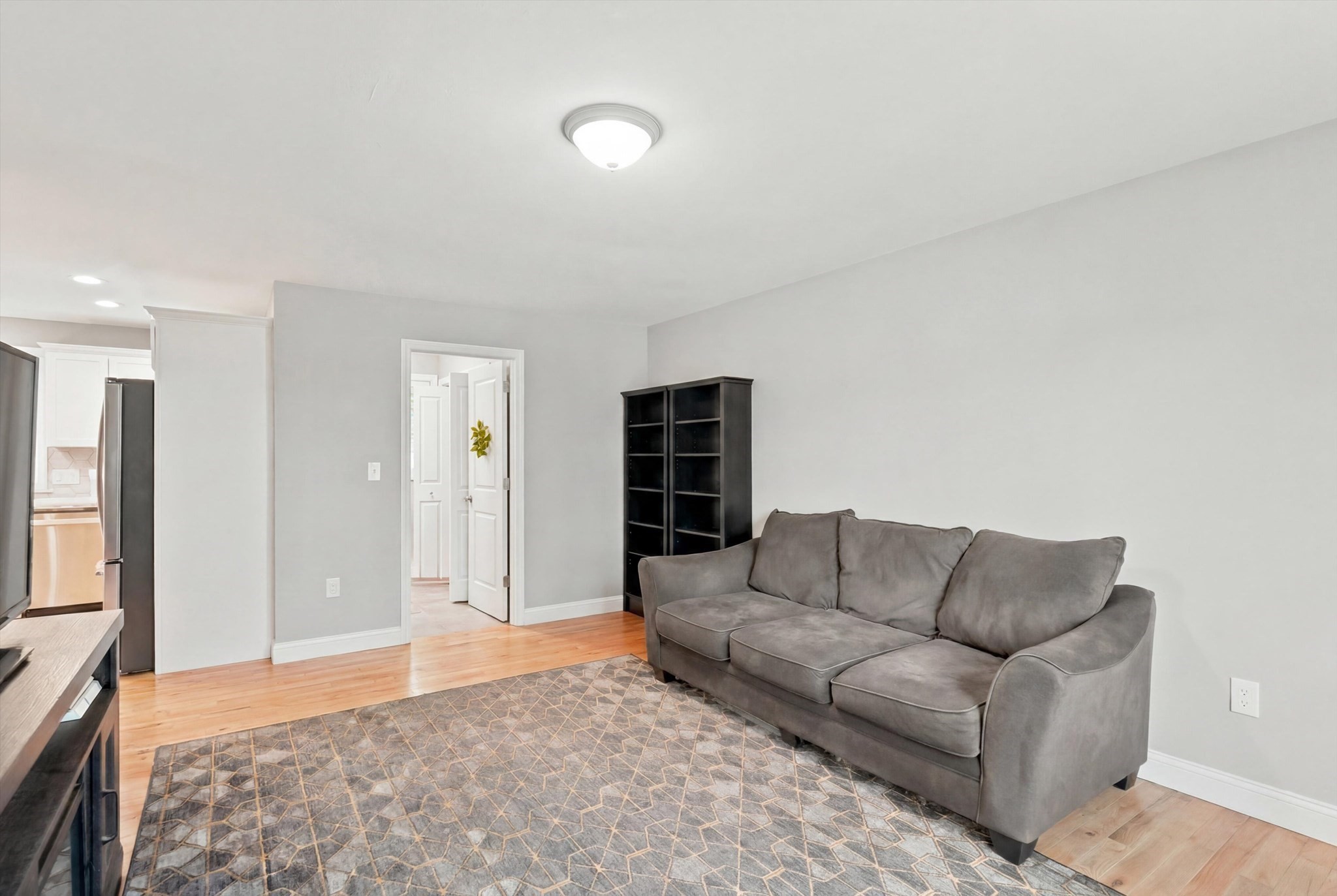 883 West Lowell Ave. Property Photo 5