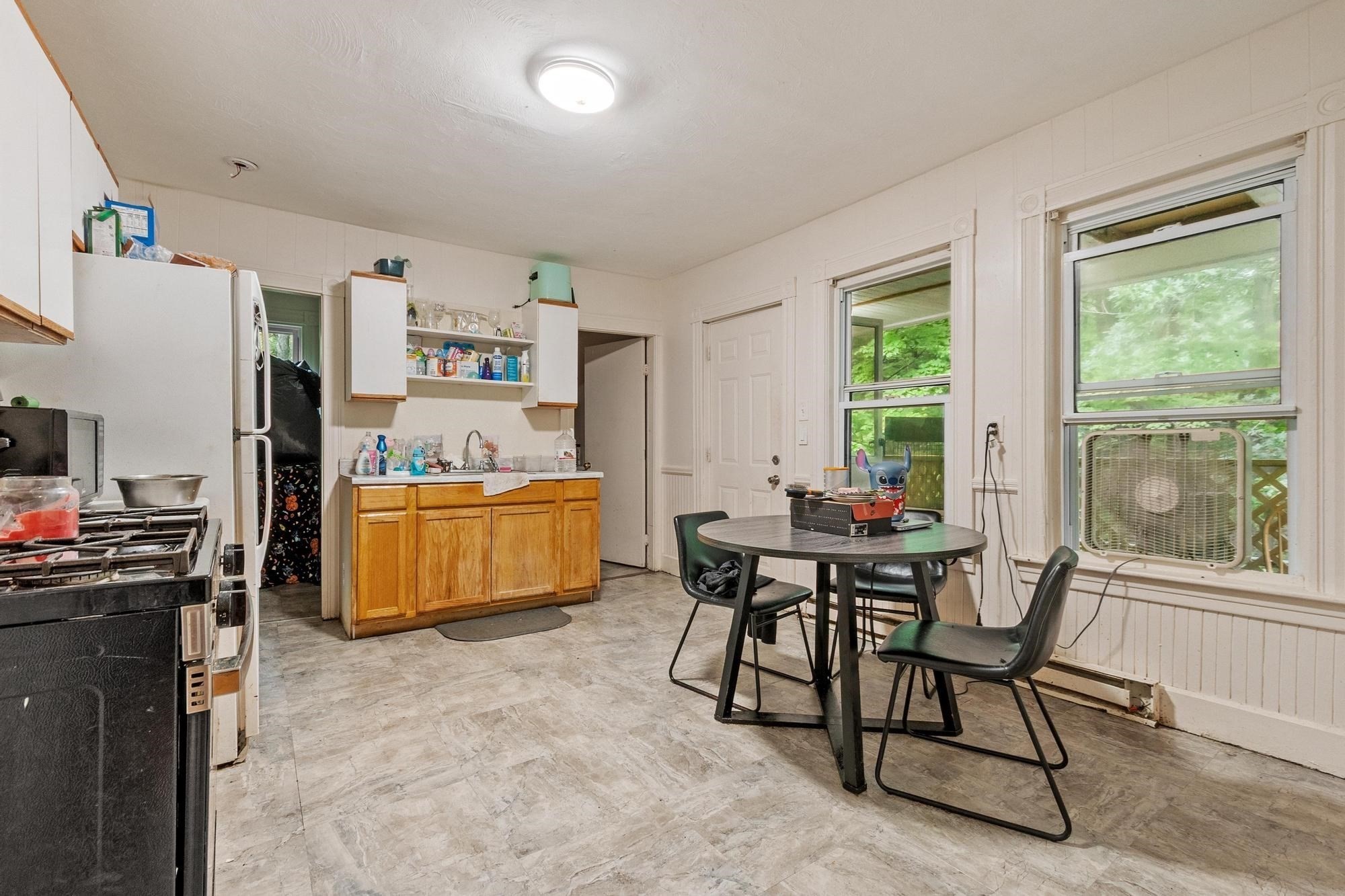 11 Nutting St Property Photo 18