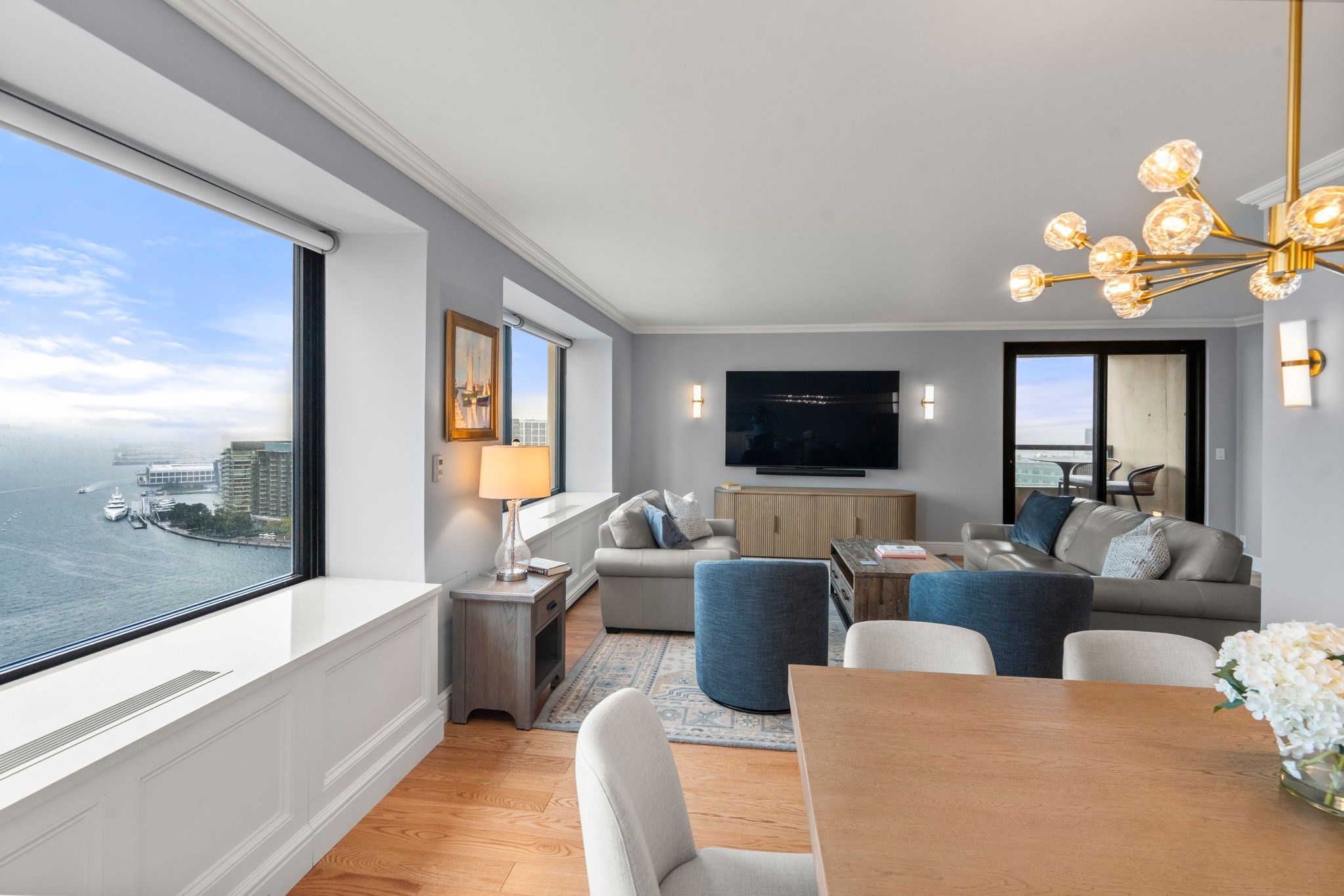 65 East India Row # 27F Property Photo 1