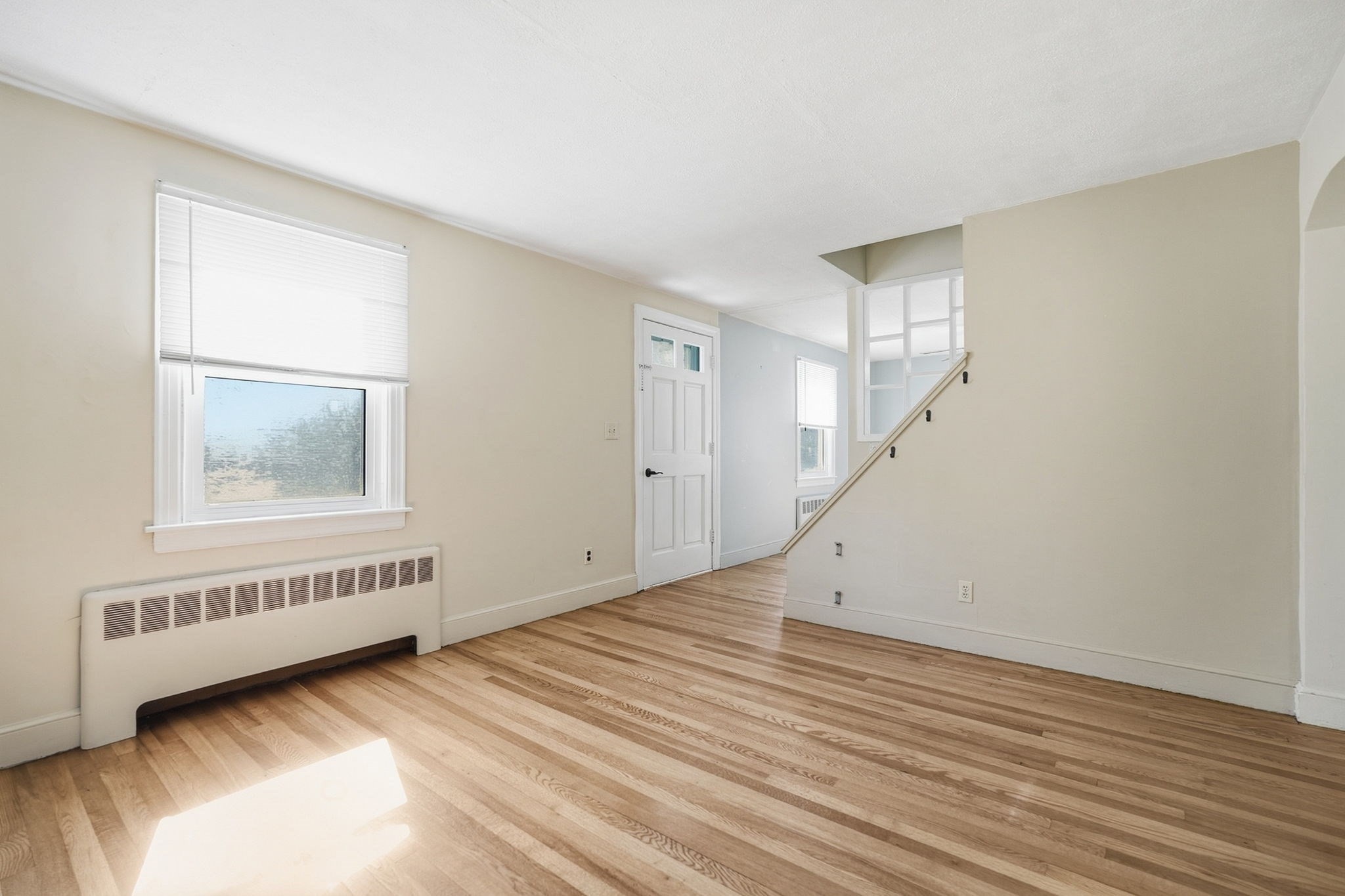 24 Grandview St Property Photo 3