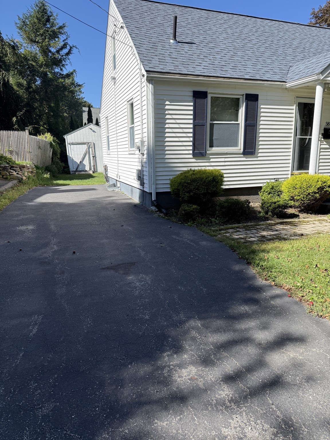 58 Bailey St Property Photo 3