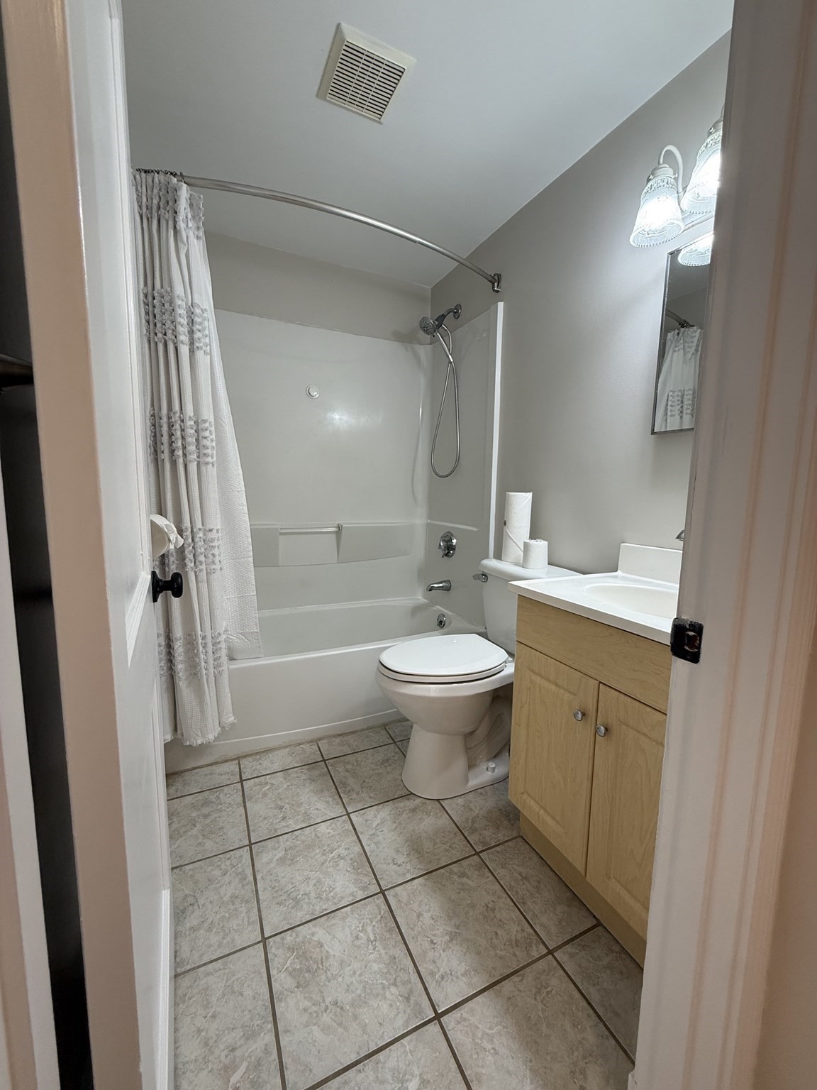 58 Bailey St Property Photo 11