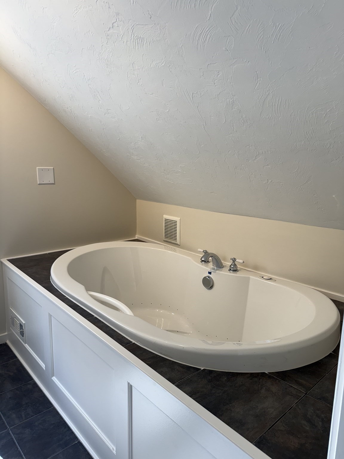 58 Bailey St Property Photo 16