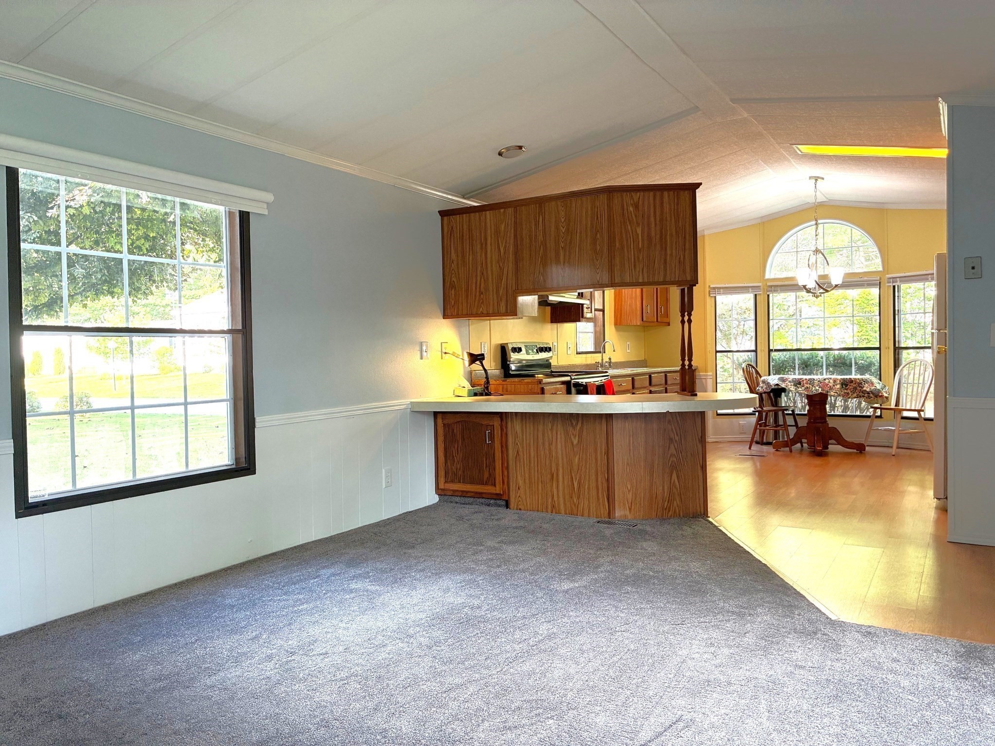 8a Lisa Cir. Property Photo 5