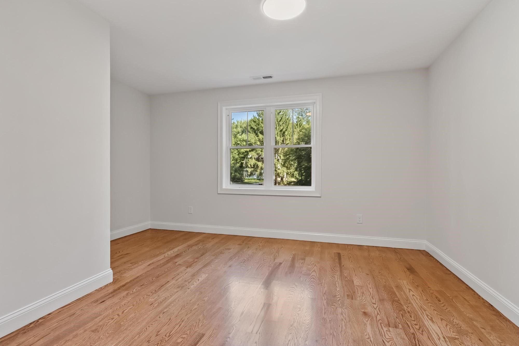 96 King St Property Photo 12