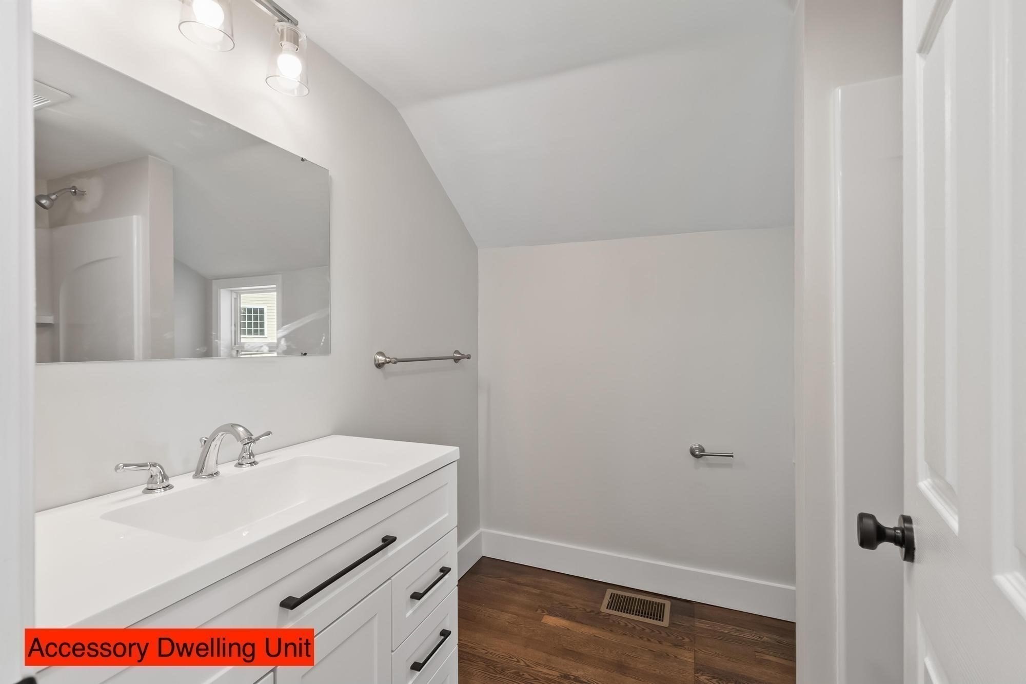 96 King St Property Photo 33