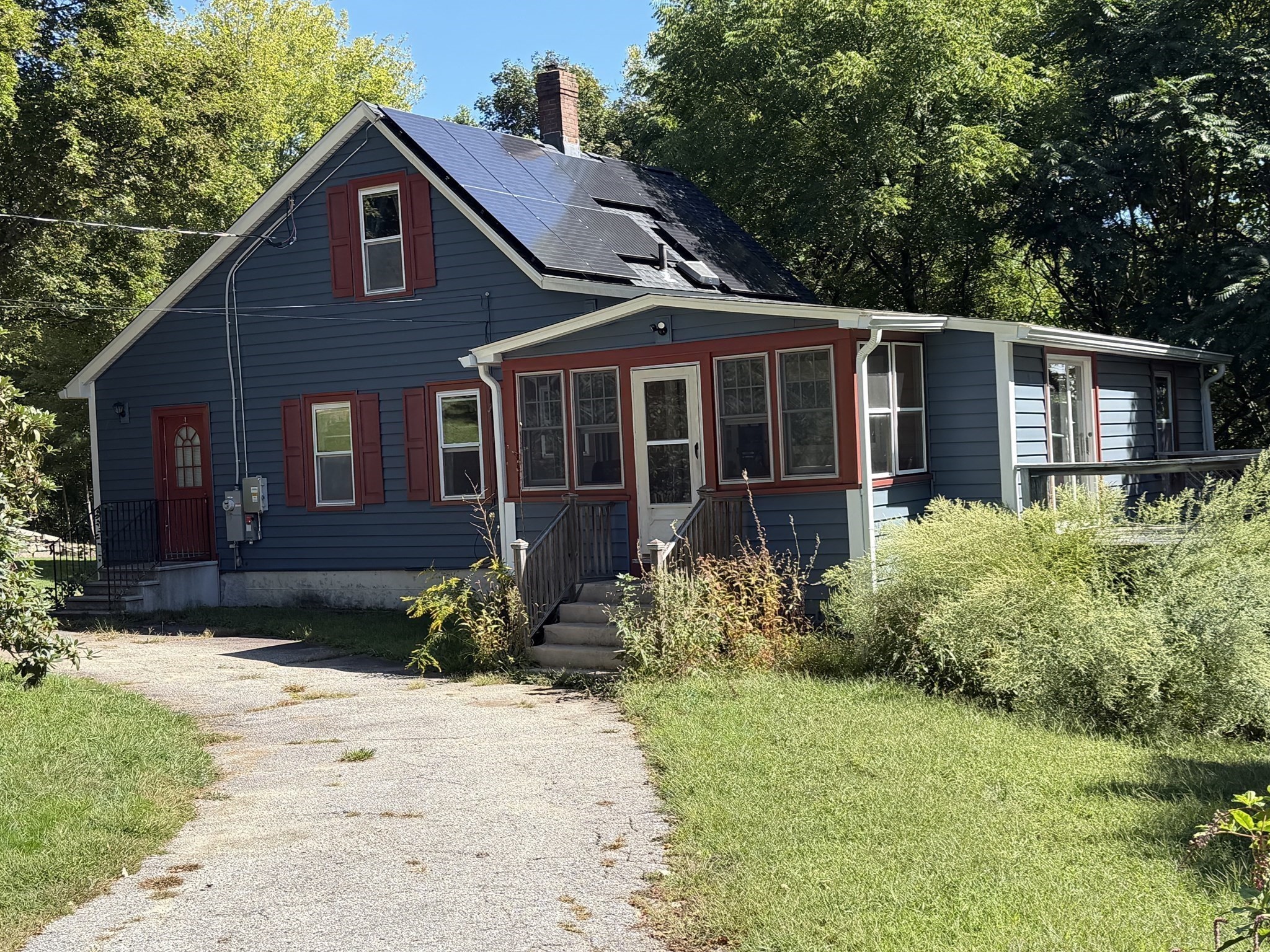 15 Warsaw Avenue Property Photo 1