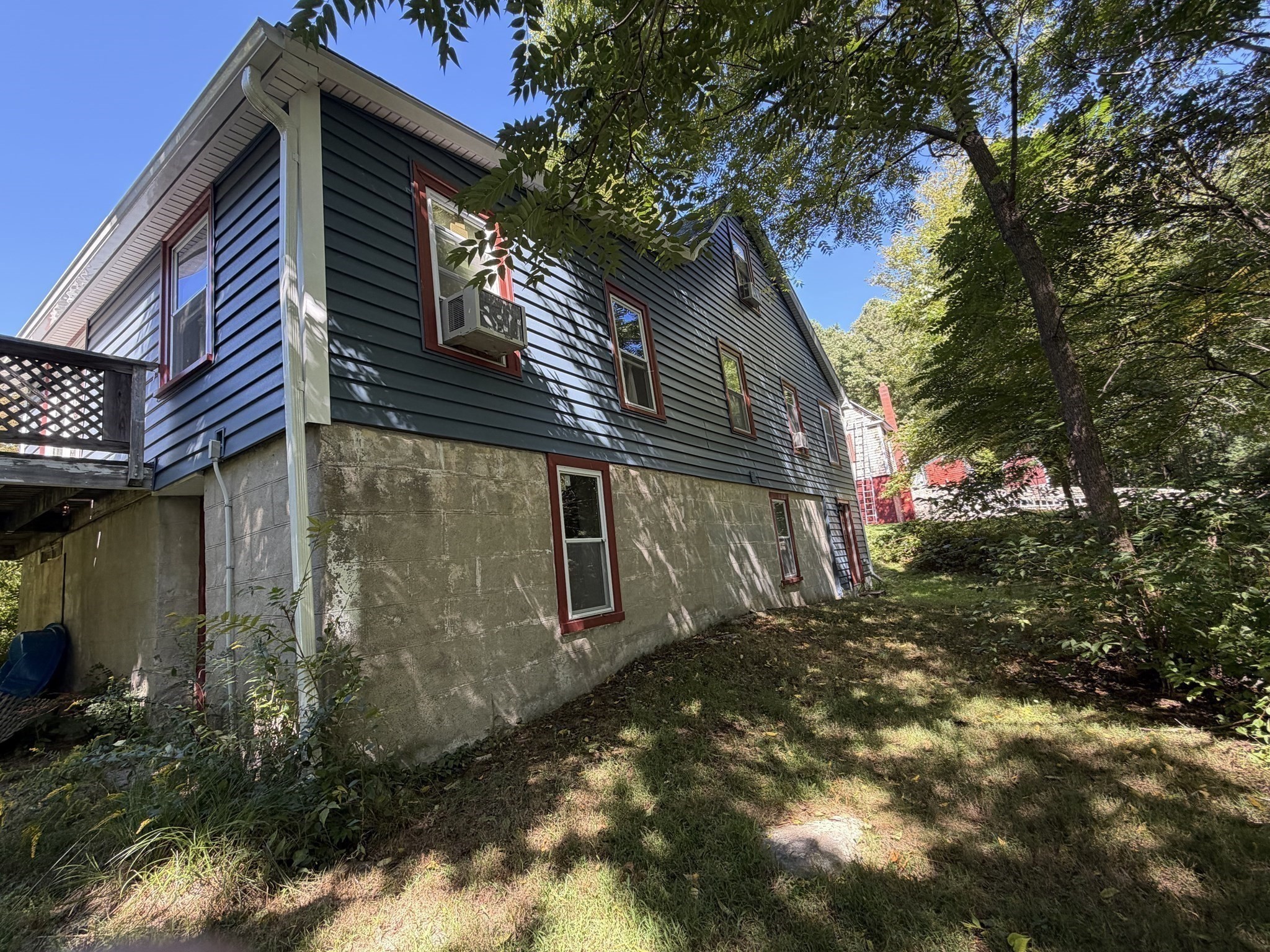 15 Warsaw Avenue Property Photo 4