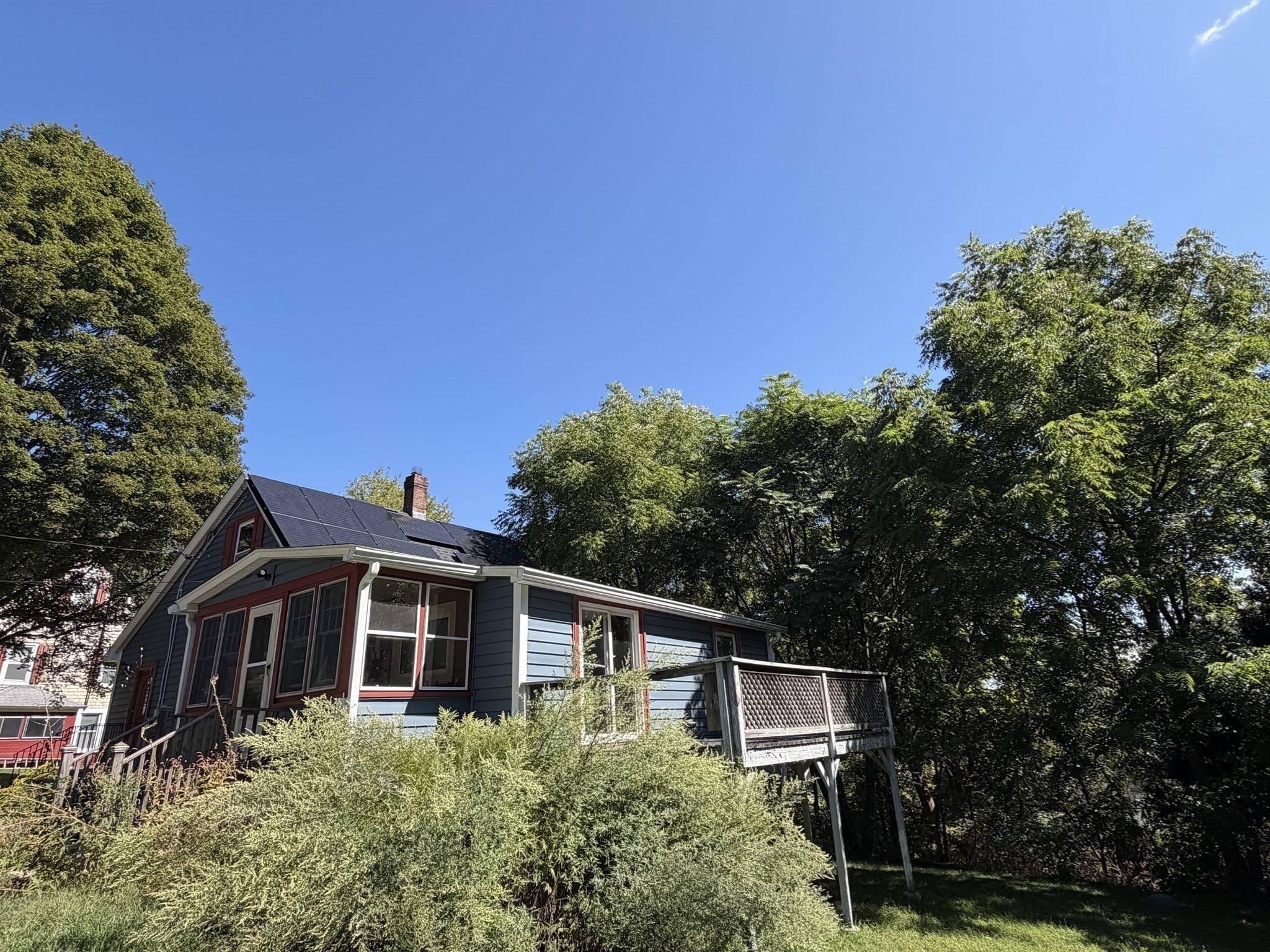 15 Warsaw Avenue Property Photo 5