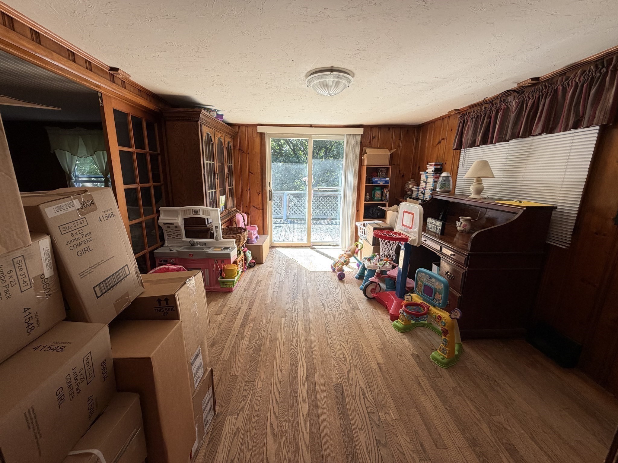 15 Warsaw Avenue Property Photo 9