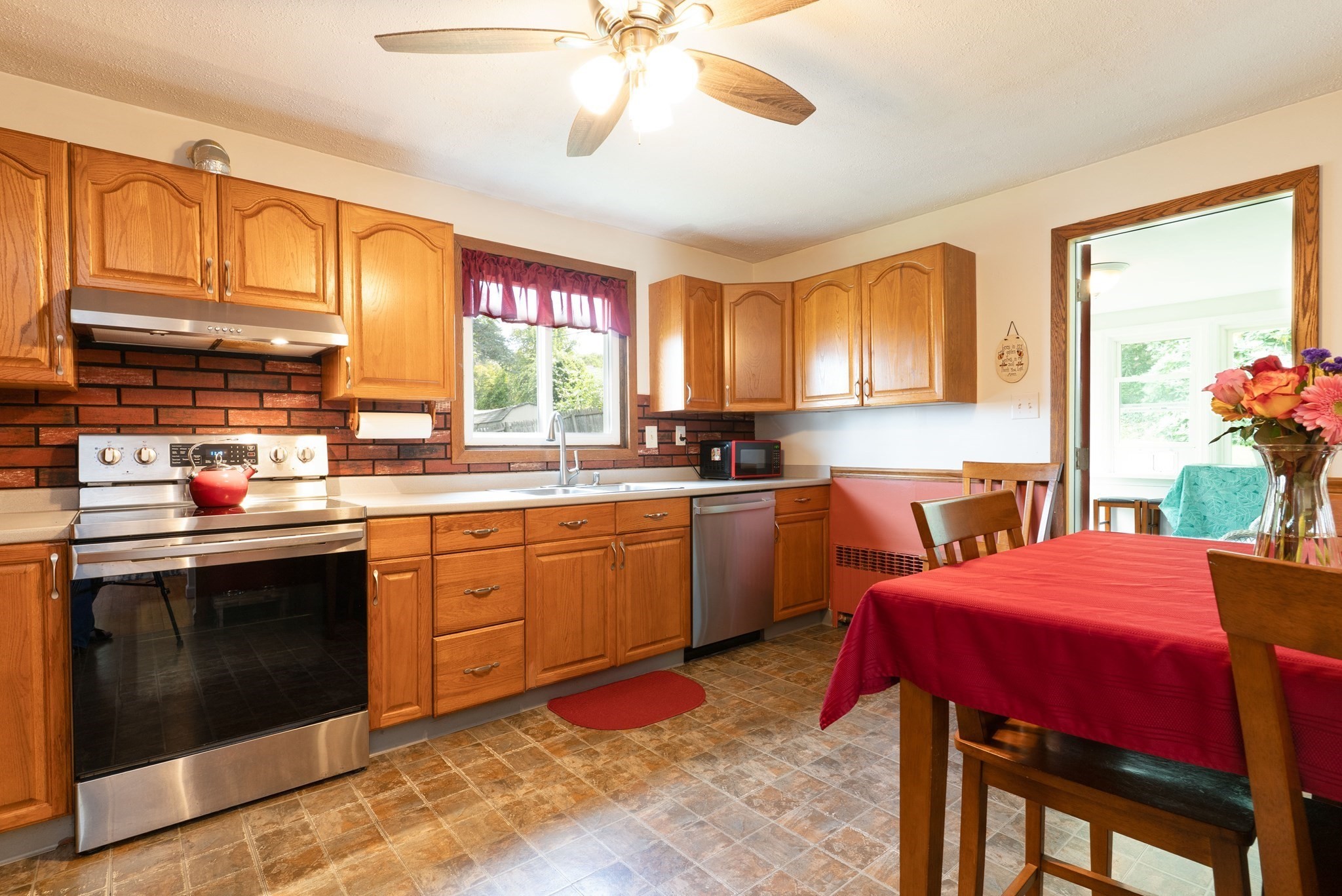 15 Maple Ter Property Photo 10