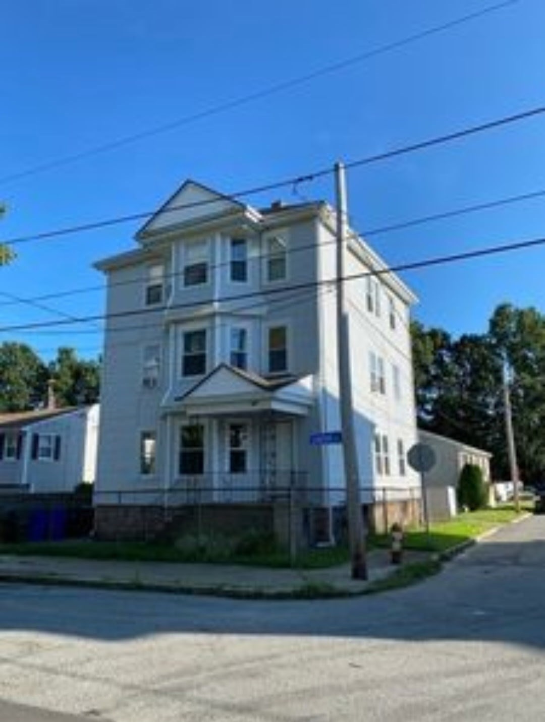 661 Lawton St. # 1 Property Photo 7