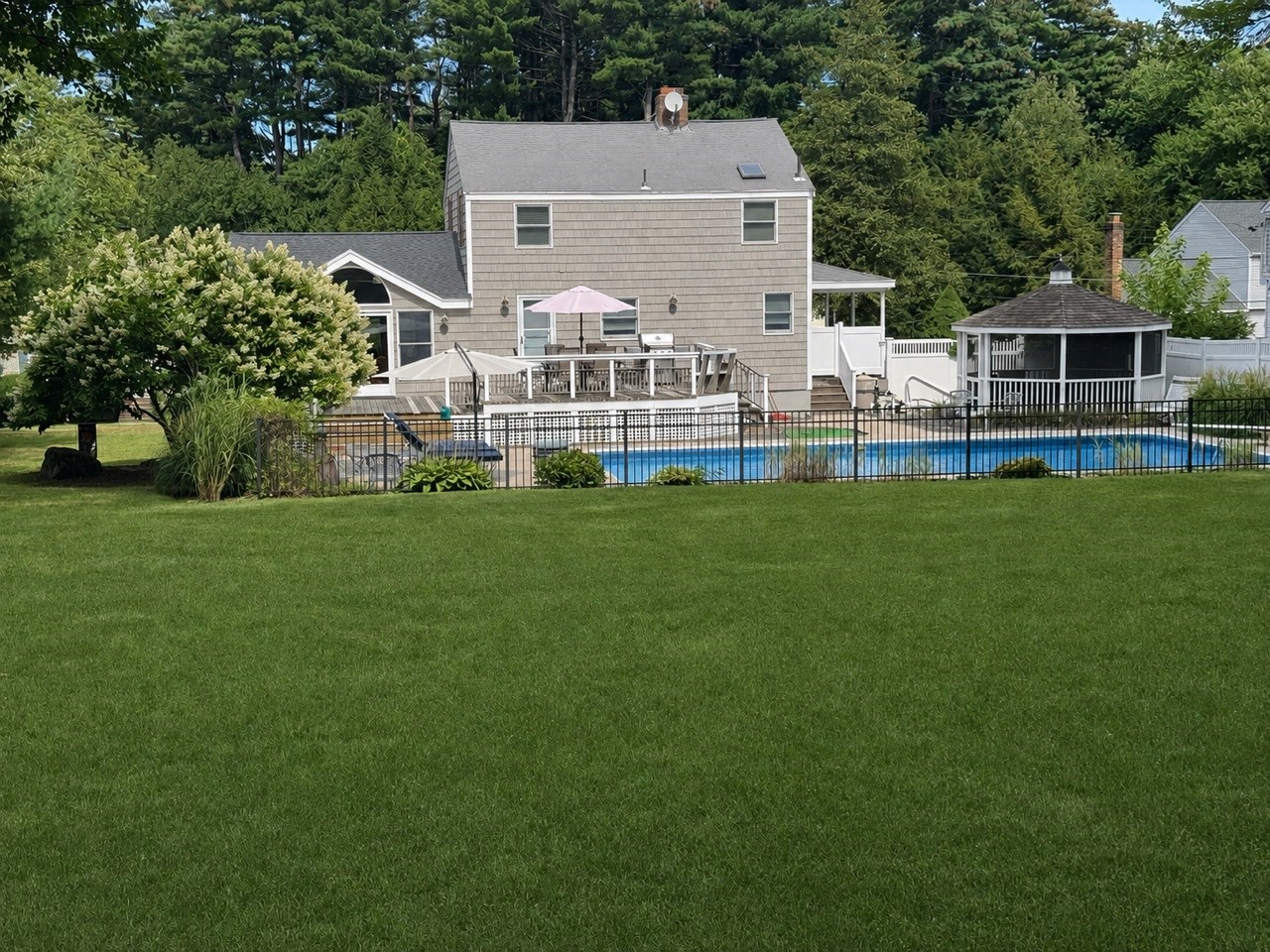 11 Phyllis Avenue Property Photo 3