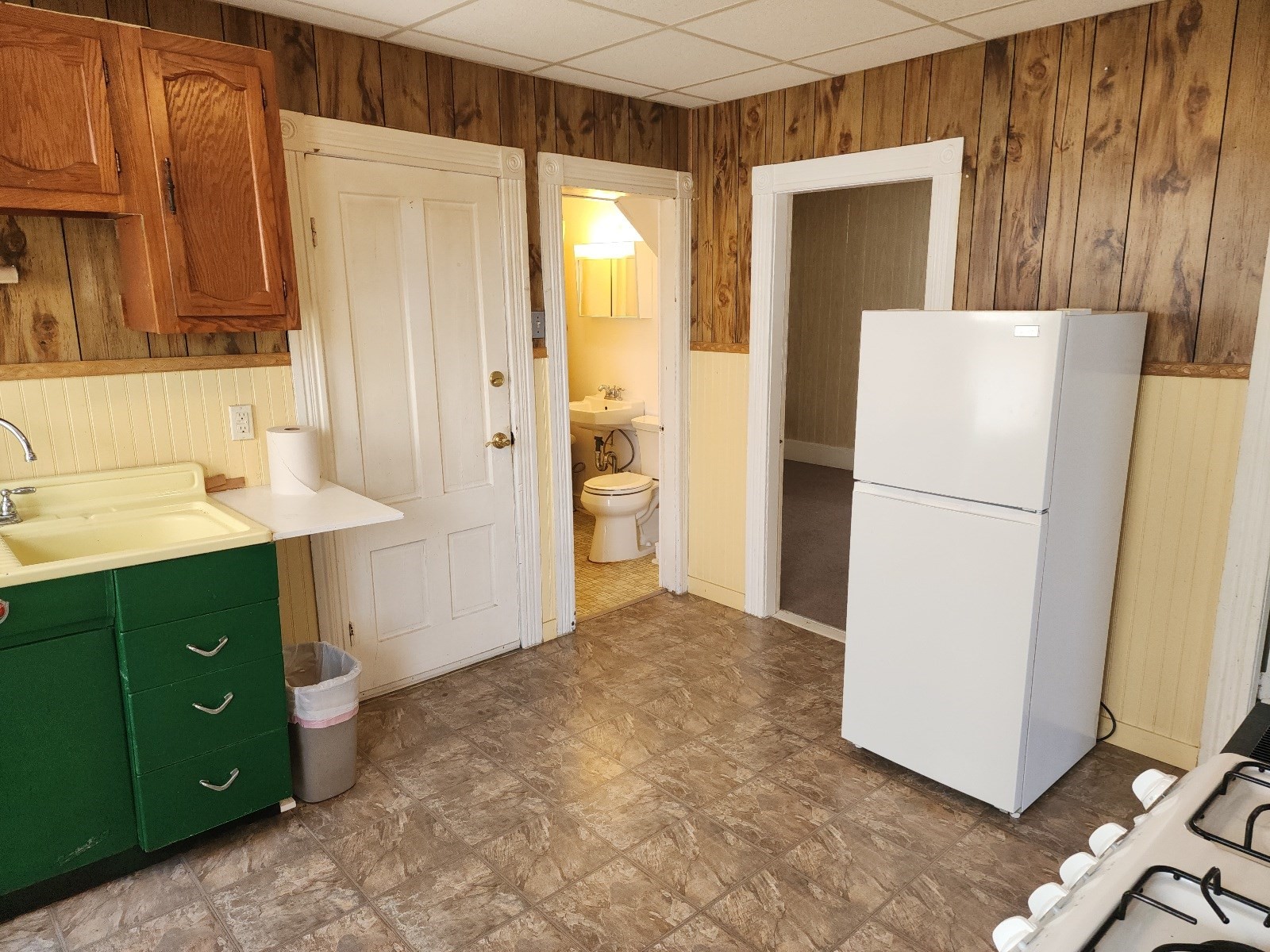 18 Maxwell St # 2 Property Photo 4
