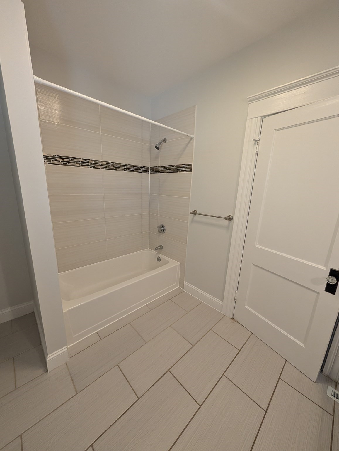 8 Howard Ave # 1 Property Photo 12