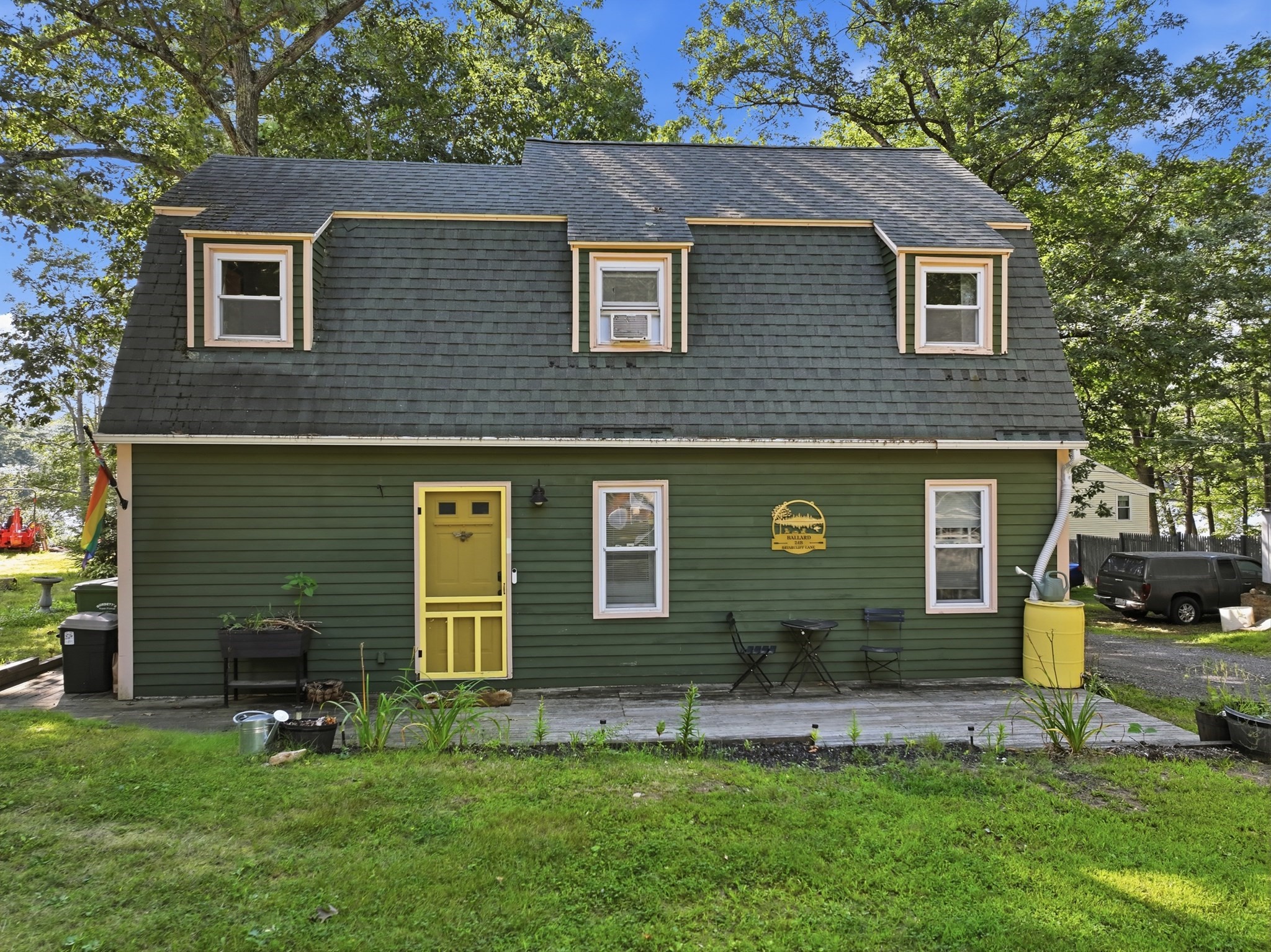 24 Briarcliff Lane Property Photo 1