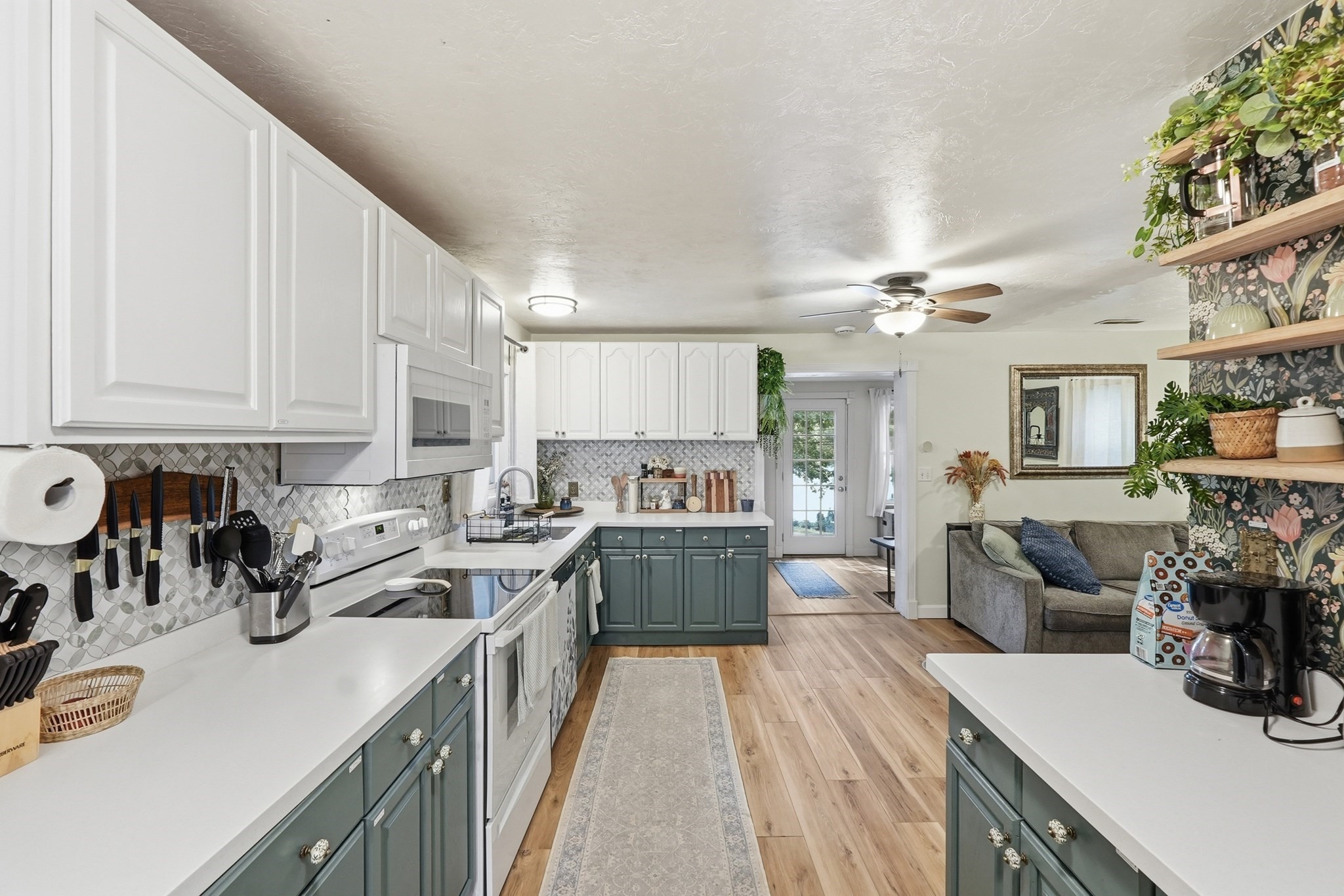 24 Briarcliff Lane Property Photo 6
