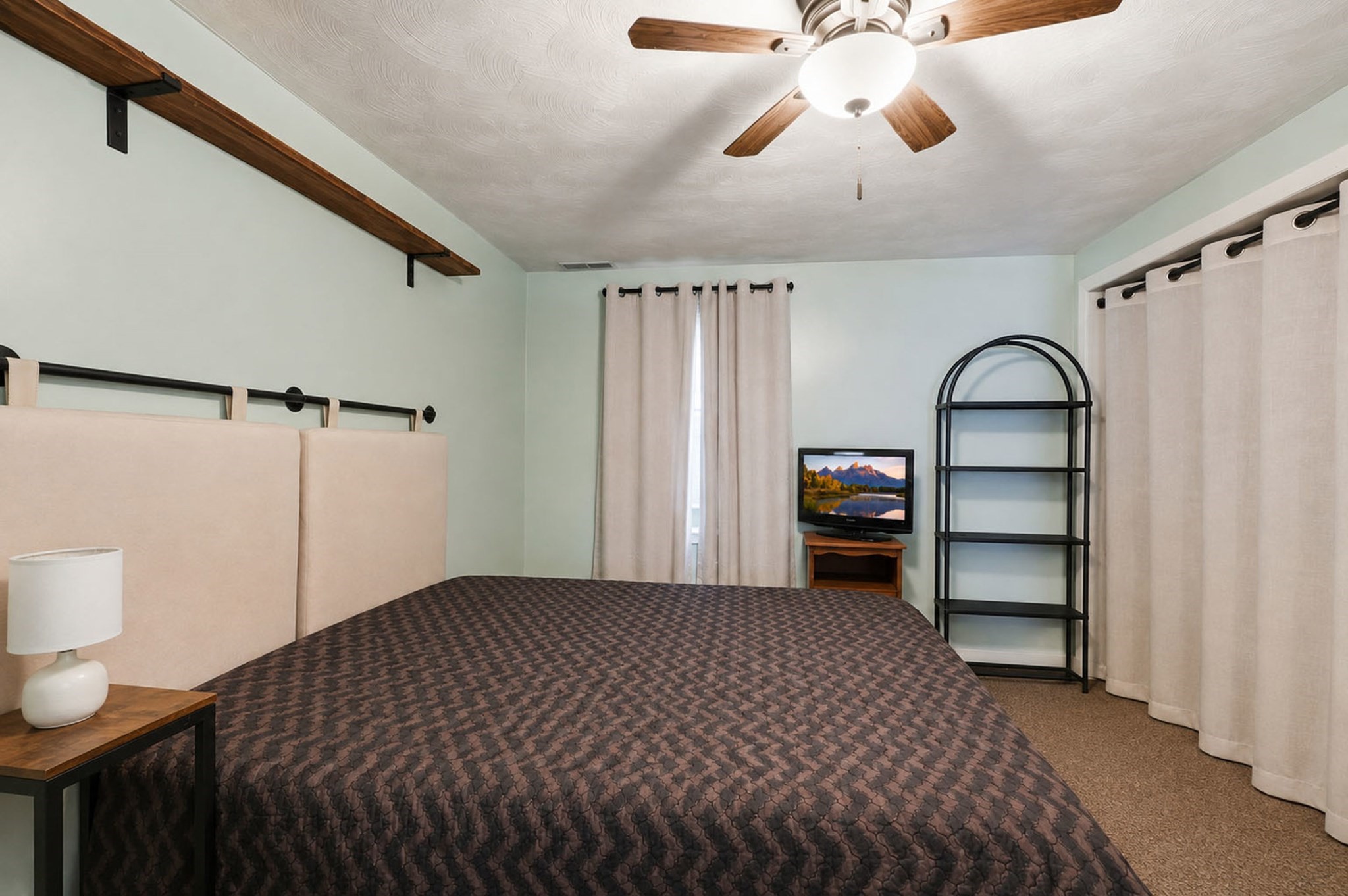 24 Briarcliff Lane Property Photo 17