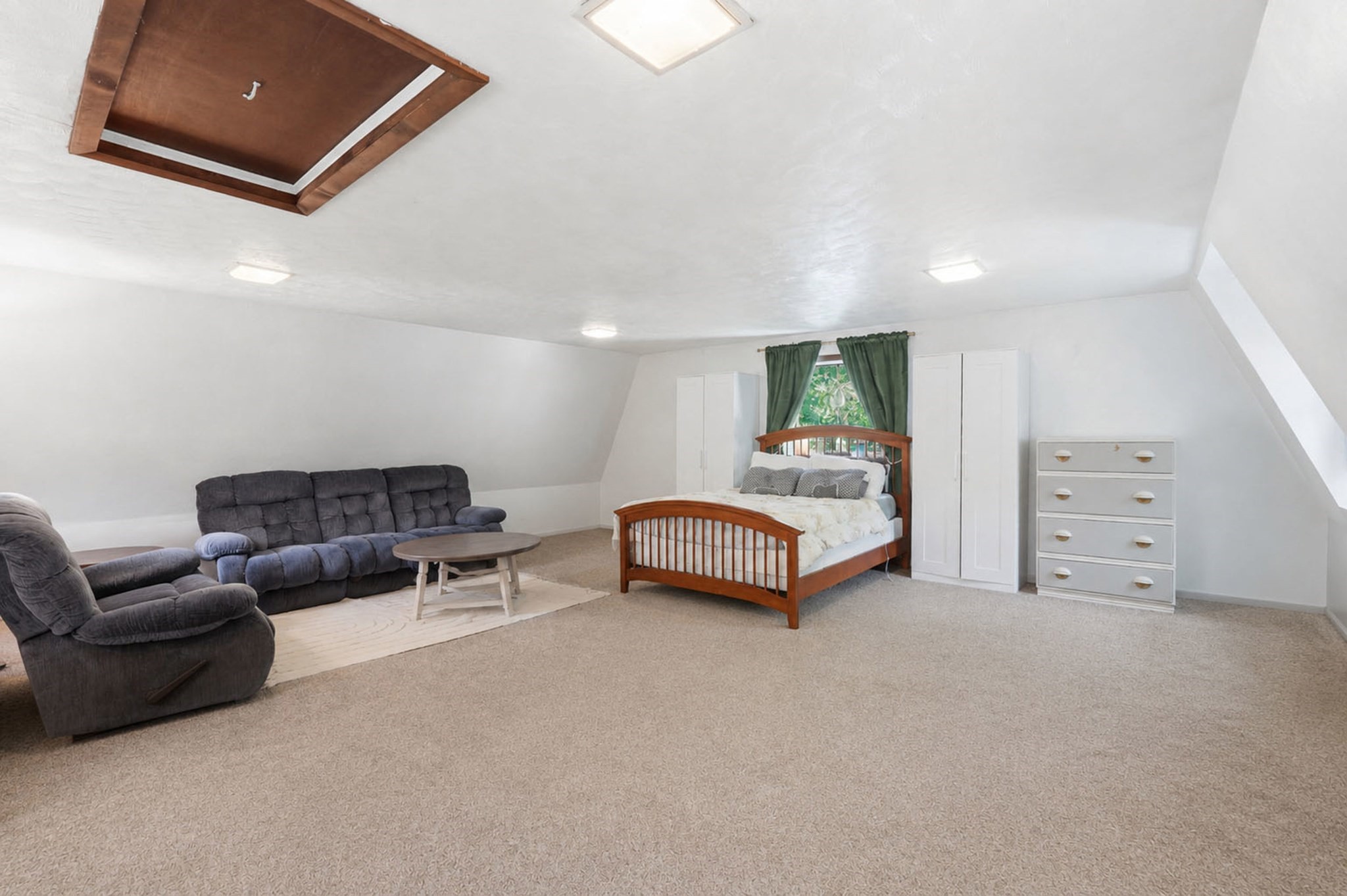 24 Briarcliff Lane Property Photo 22