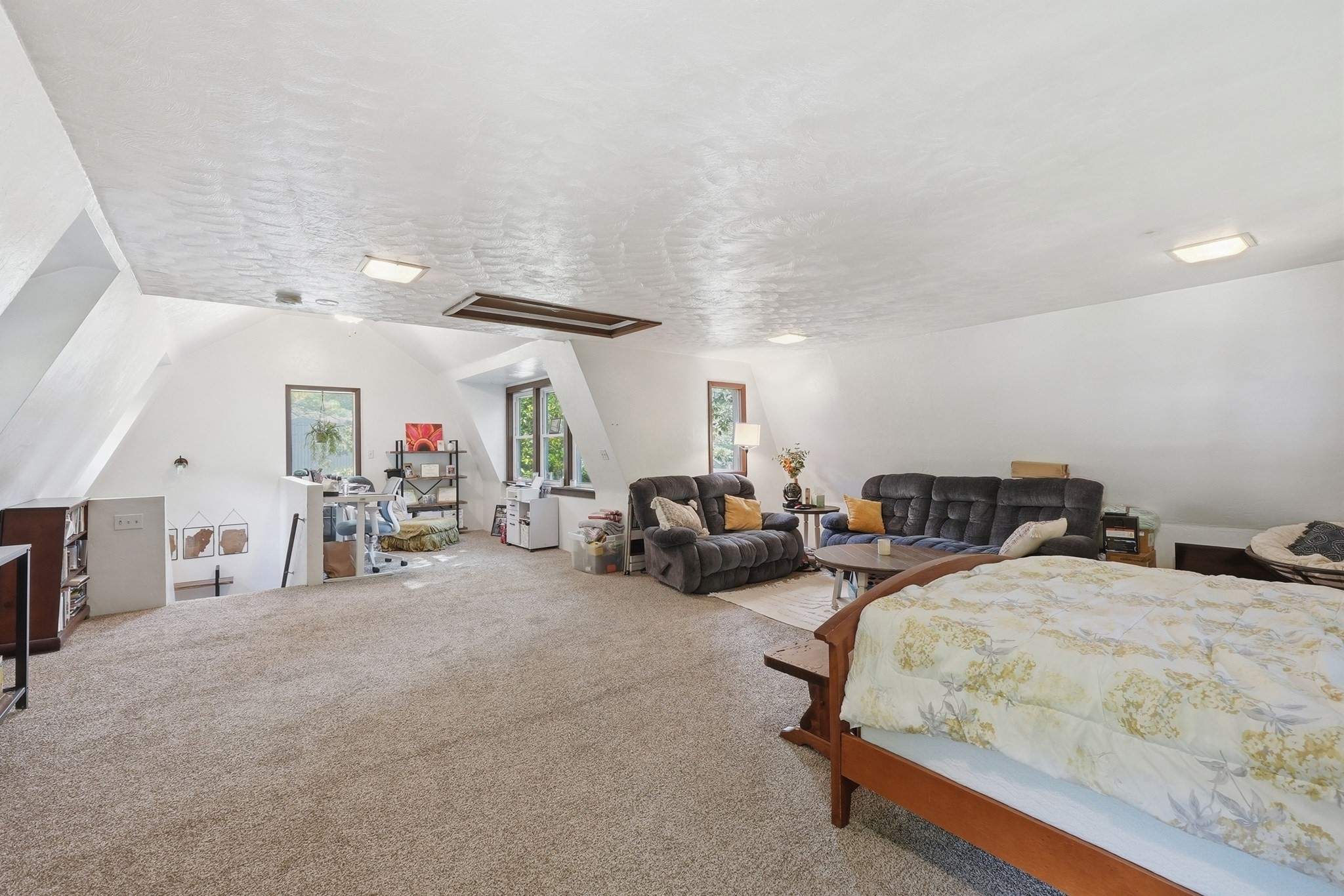 24 Briarcliff Lane Property Photo 29