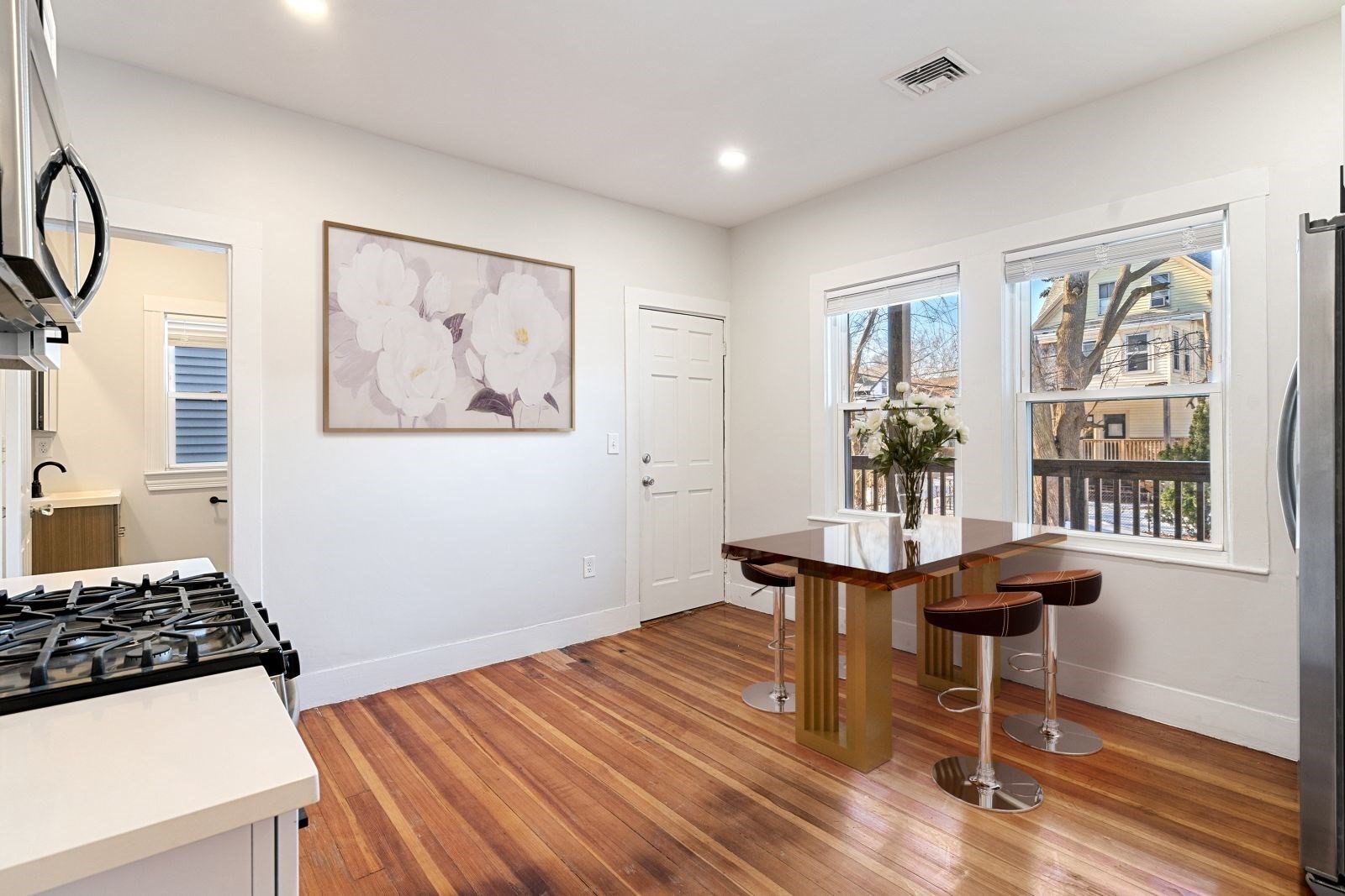 60 Lithgow Street # 1 Property Photo 4