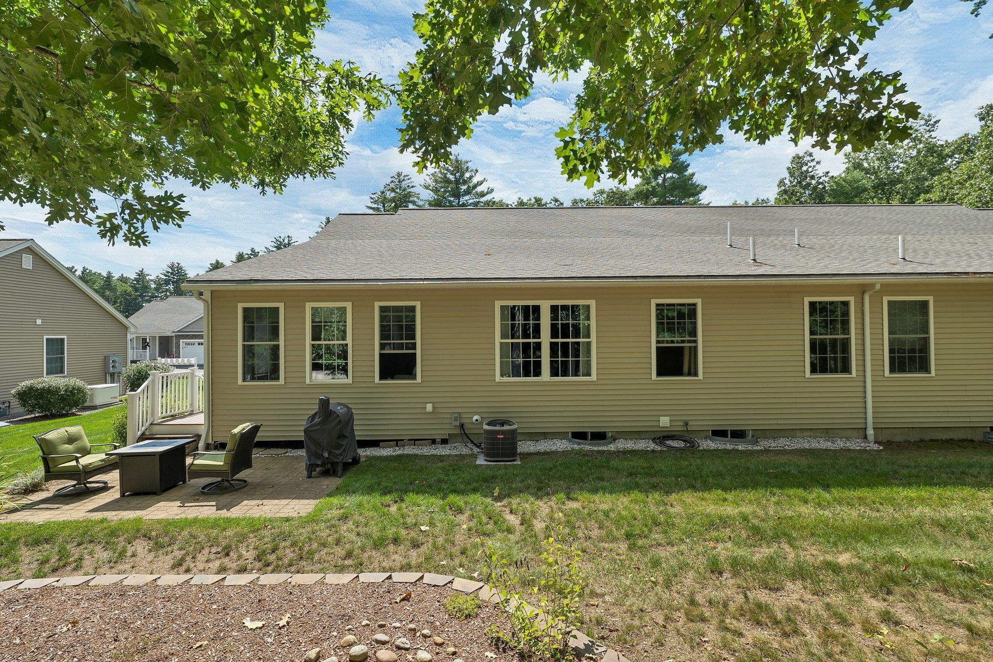 7 Benning St # A Property Photo 5