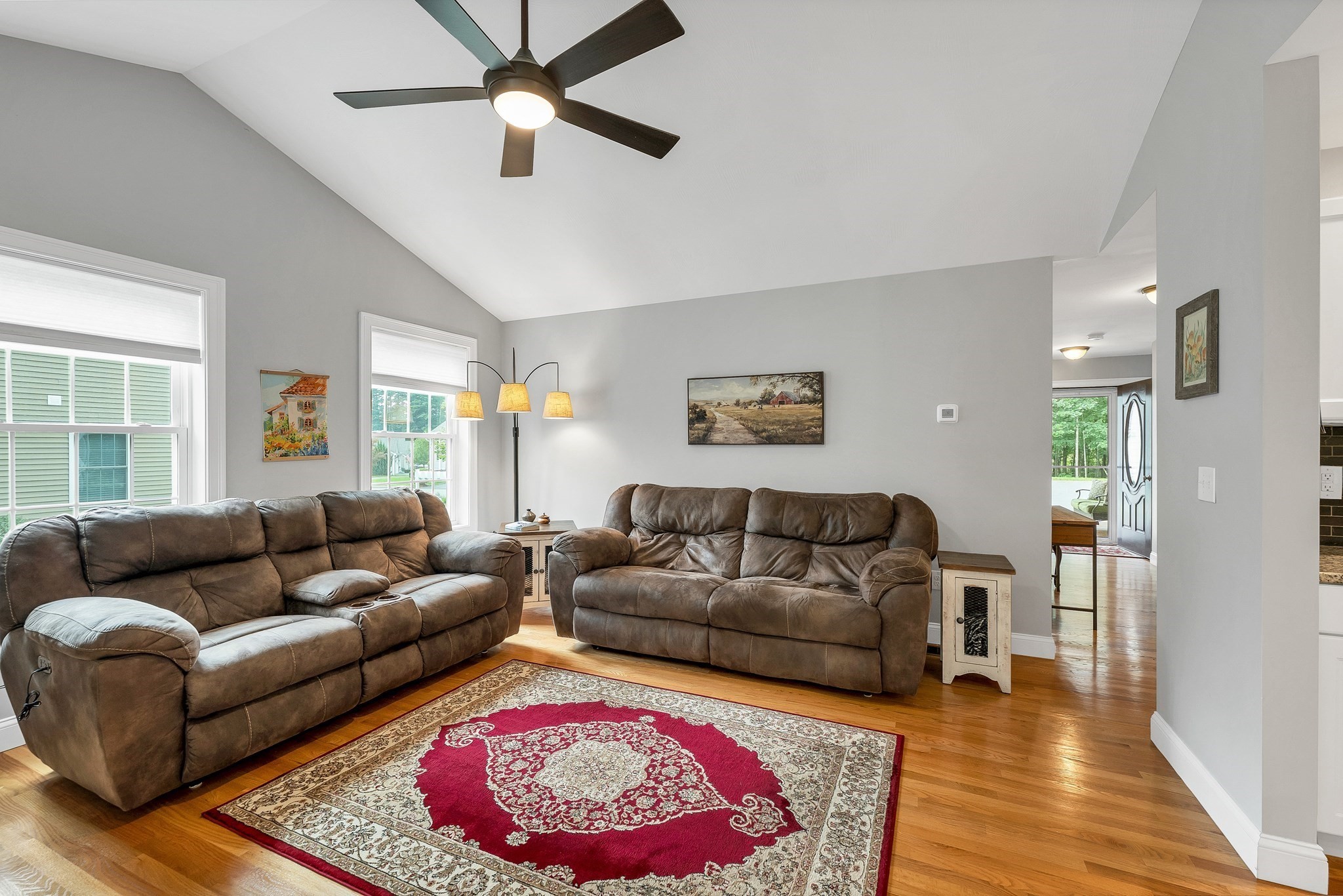7 Benning St # A Property Photo 17