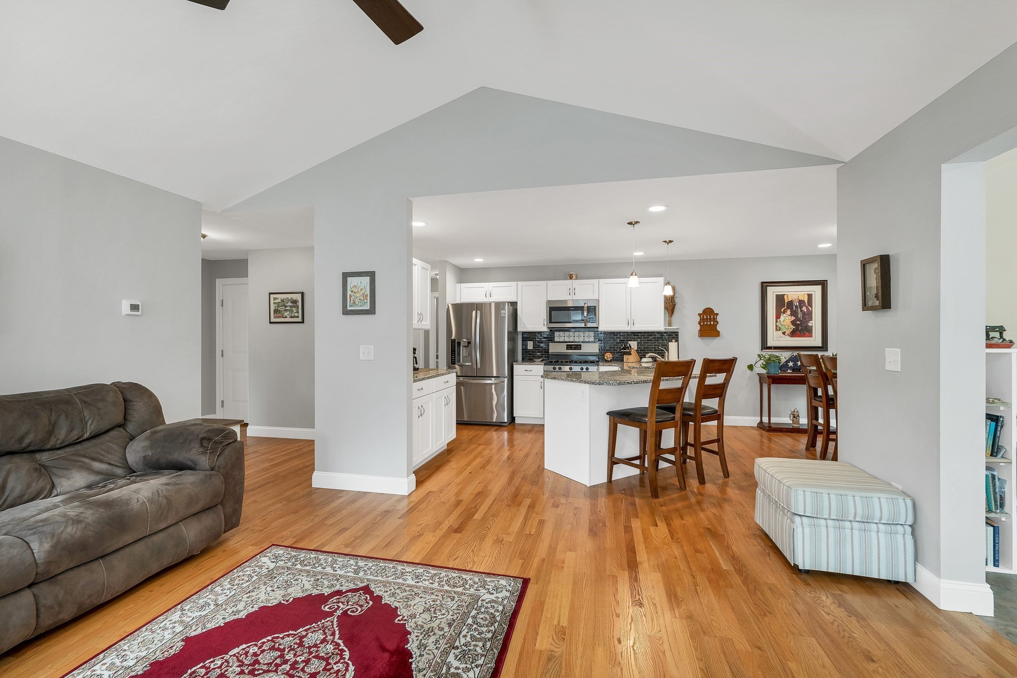 7 Benning St # A Property Photo 18