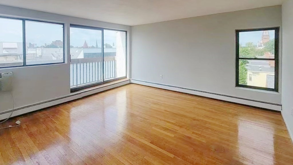 1643 Cambridge St # 77 Property Photo 5