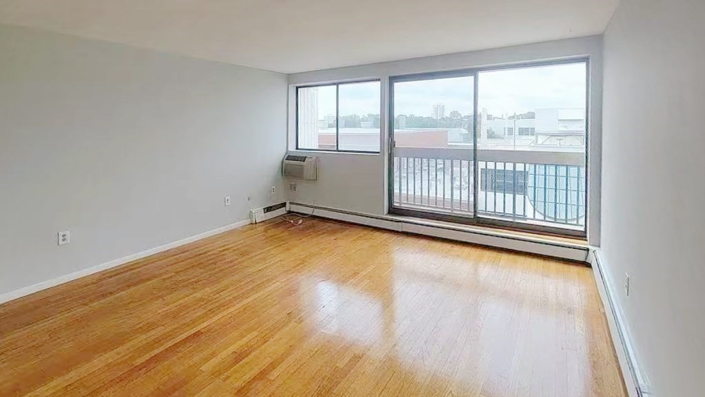 1643 Cambridge St # 77 Property Photo 6