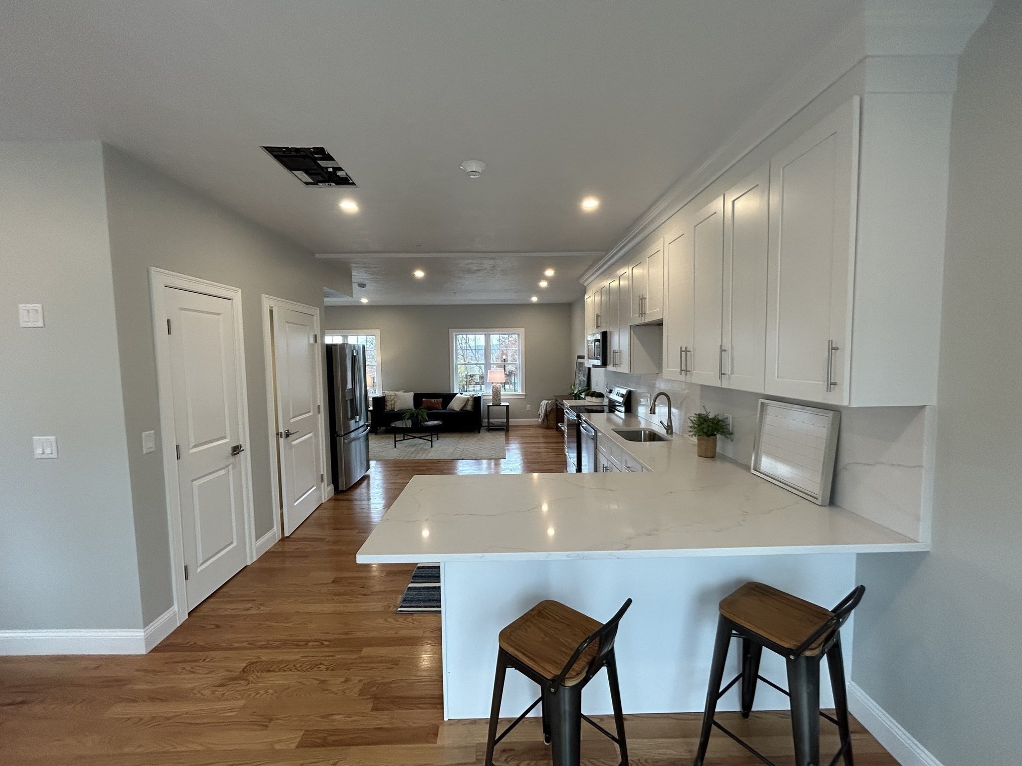 10 Windsor St Property Photo 6