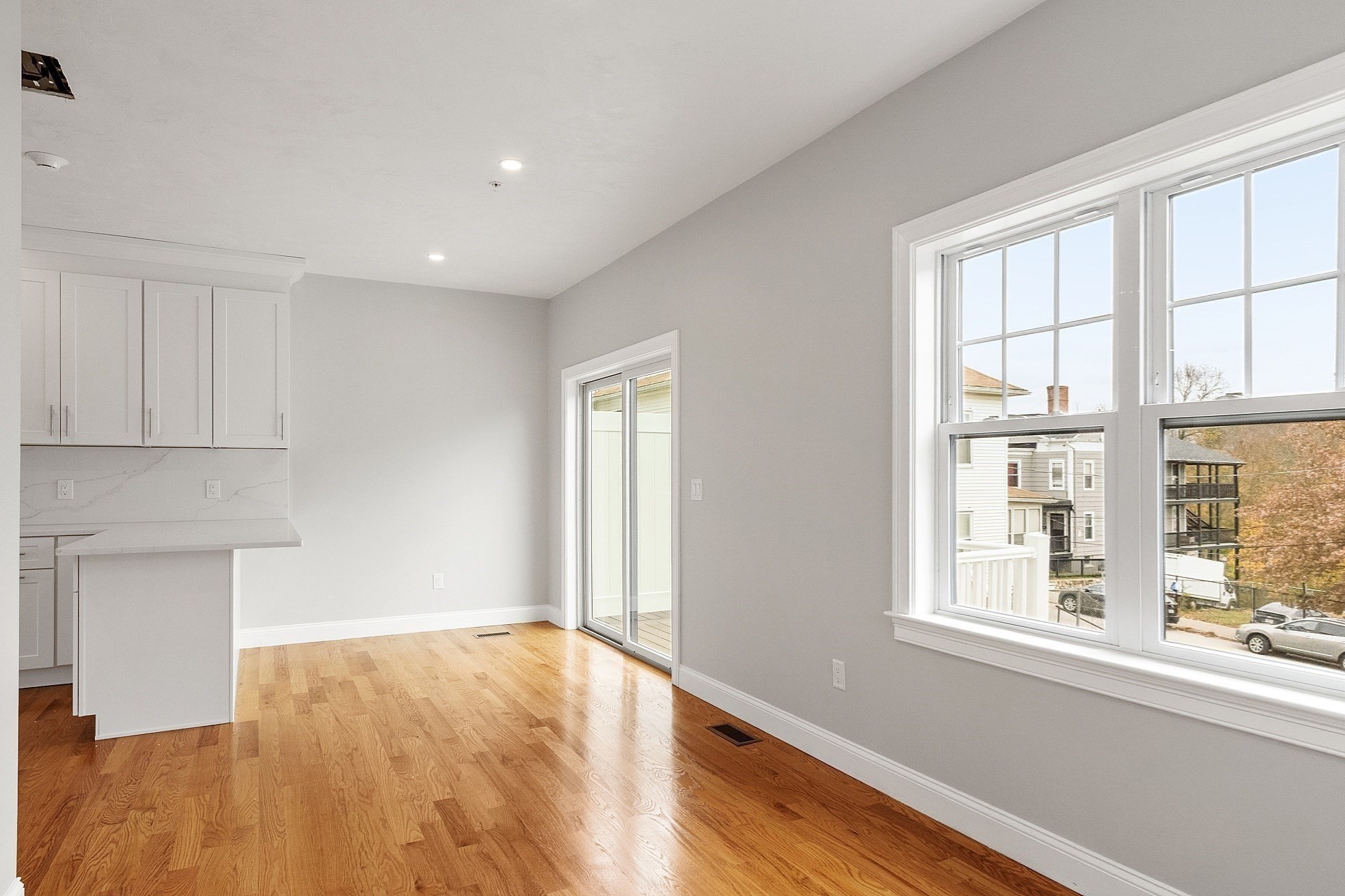 10 Windsor St Property Photo 17