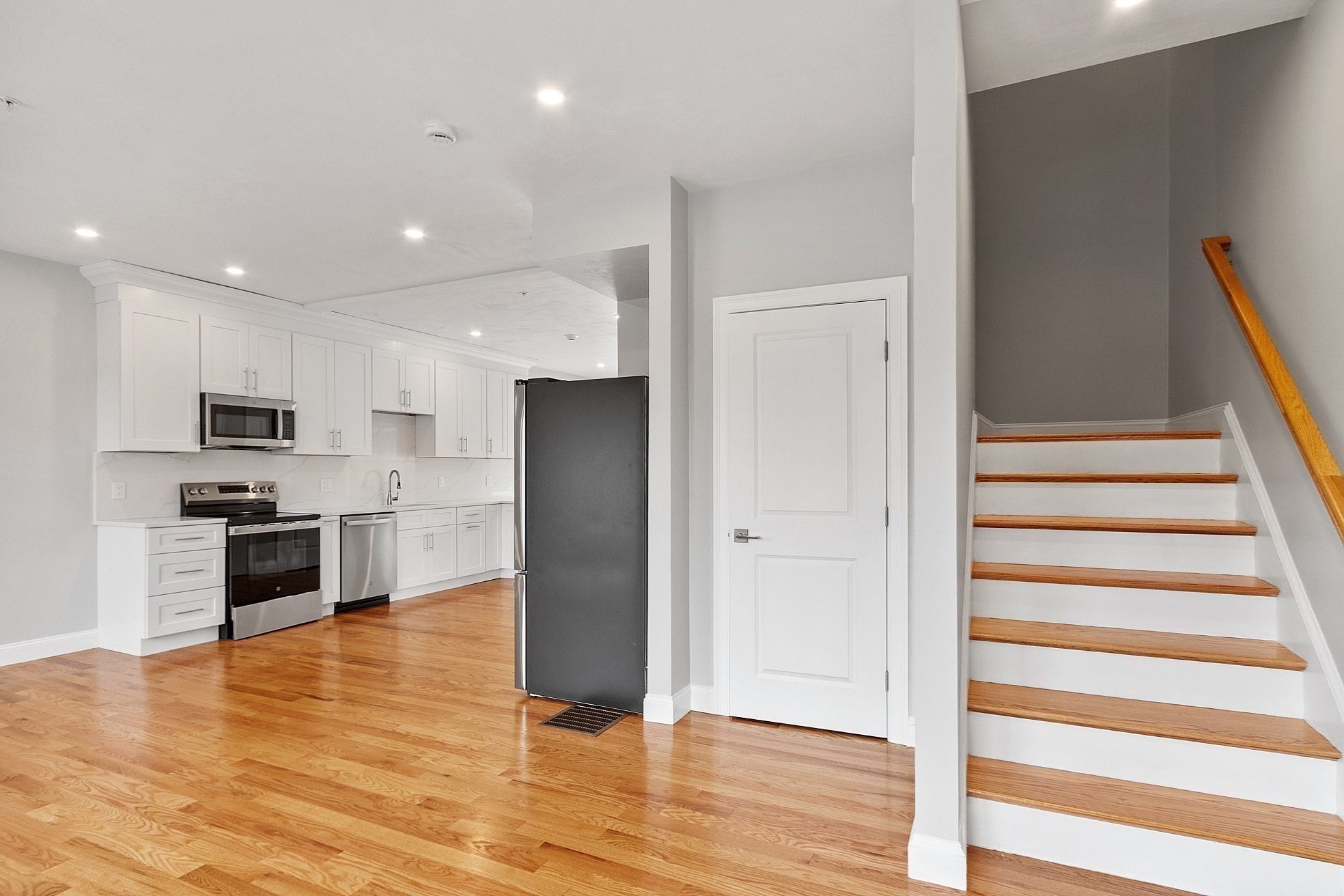 10 Windsor St Property Photo 18