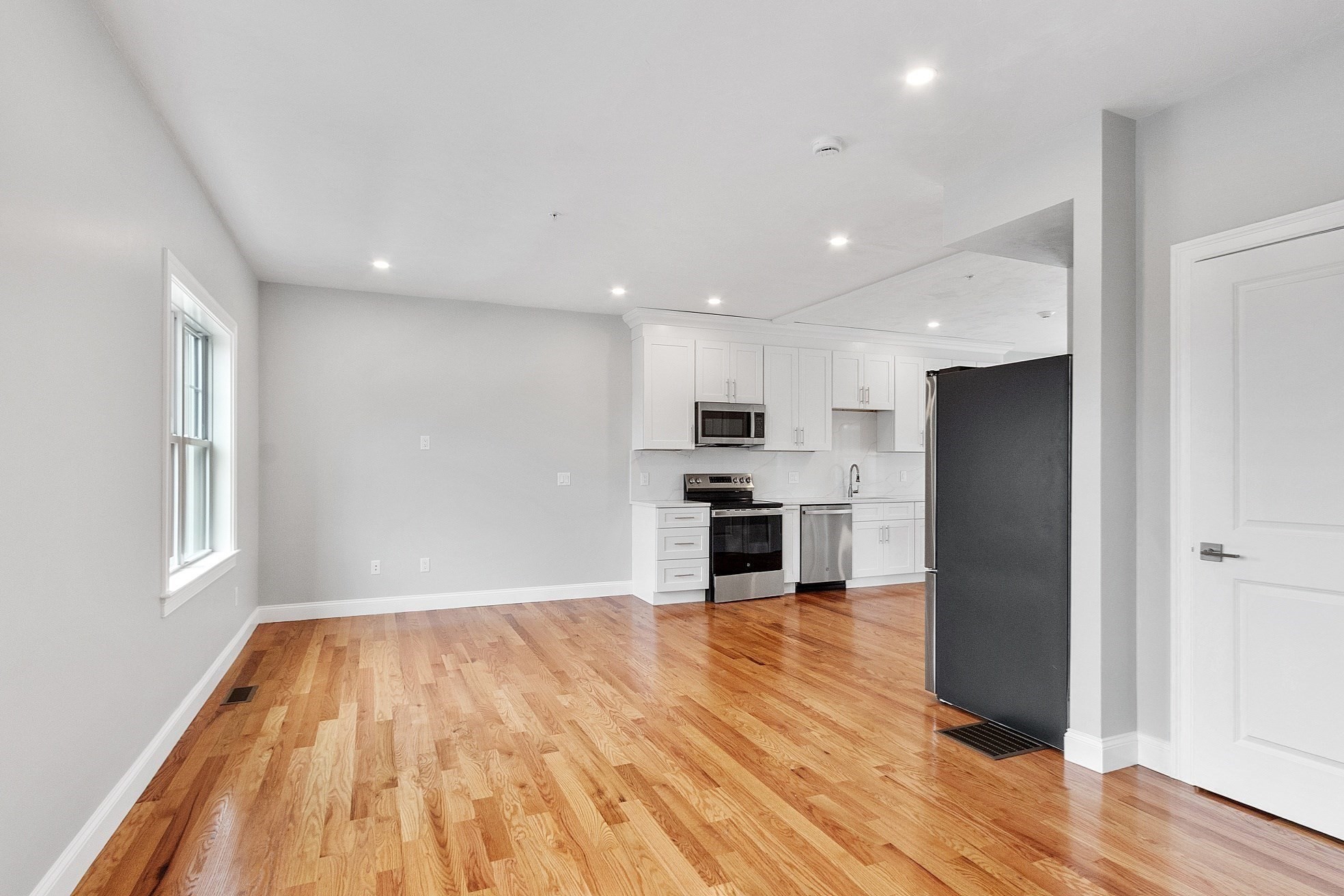 10 Windsor St Property Photo 19
