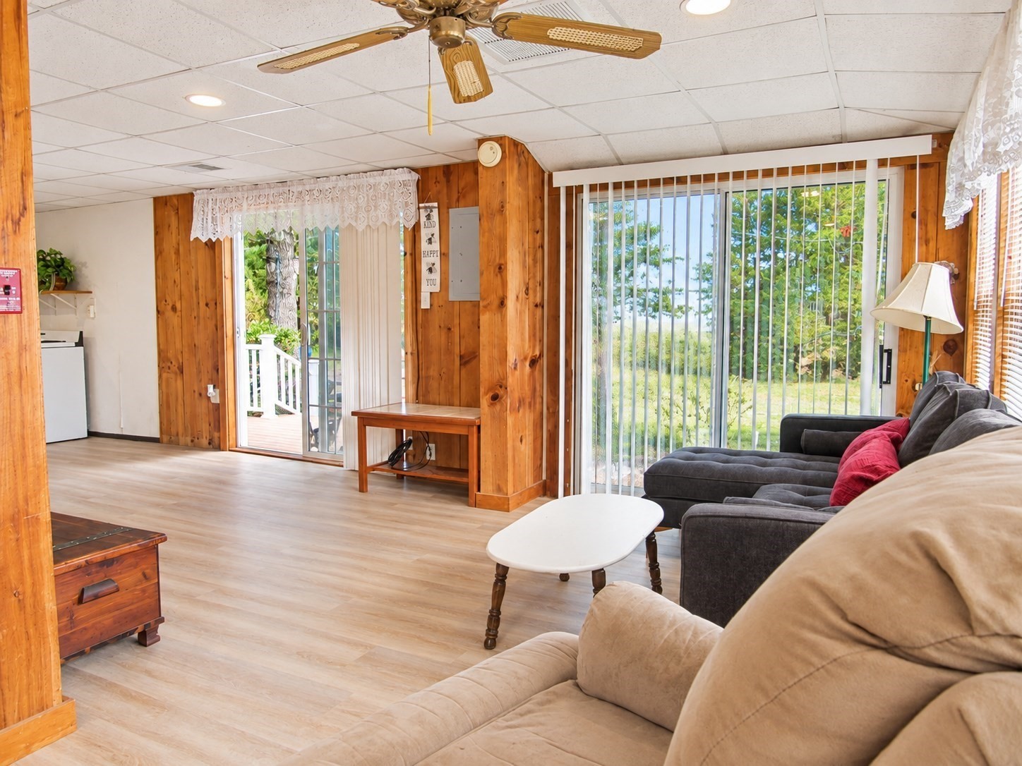 47 Marine Ave Property Photo 4
