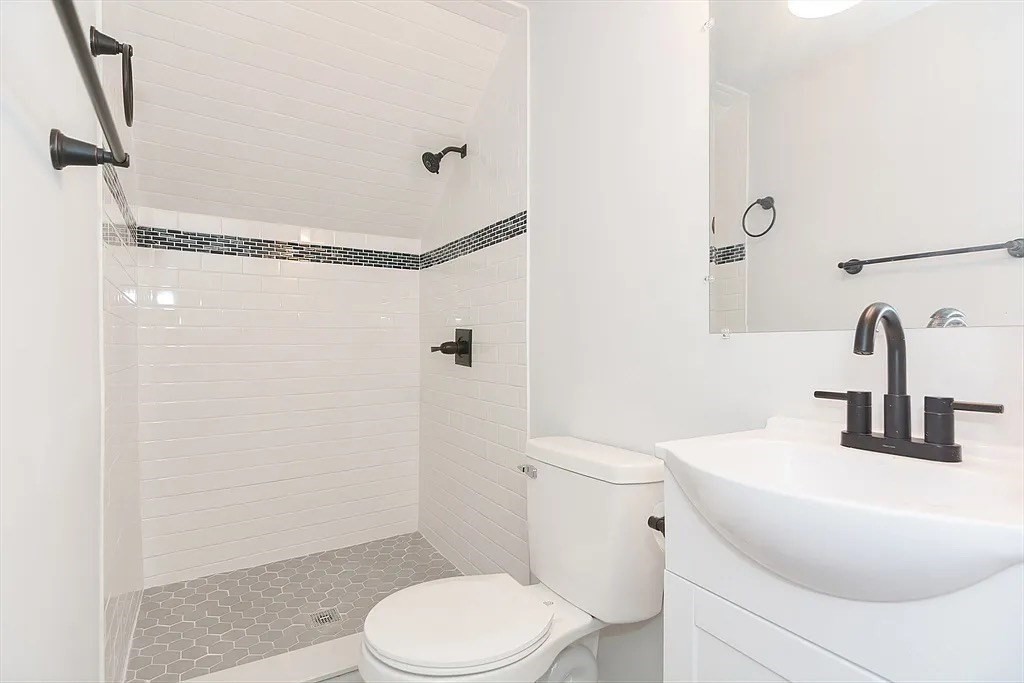 22 North Street # 3 Property Photo 5