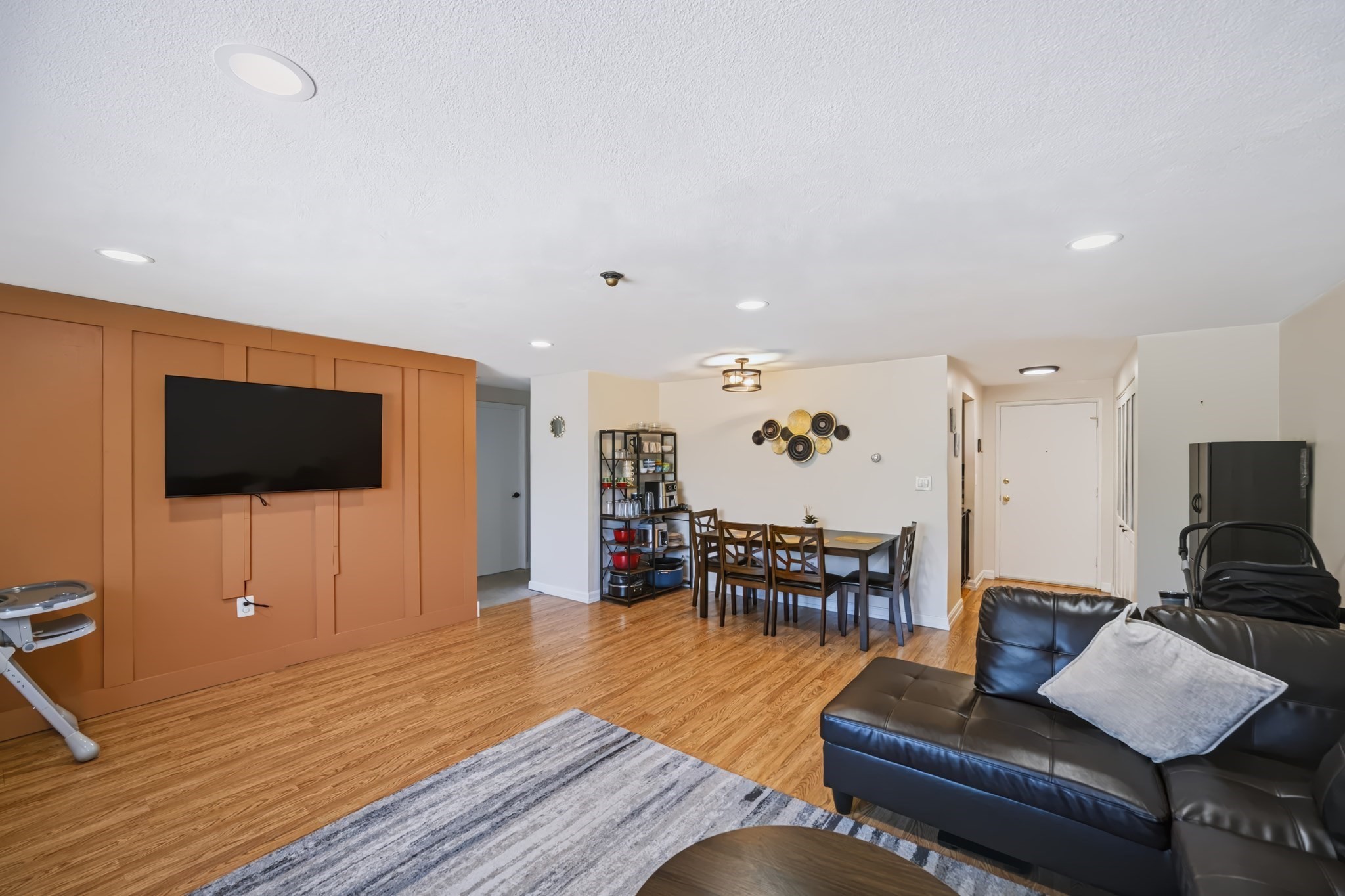 215 Winter St # 3p Property Photo 3