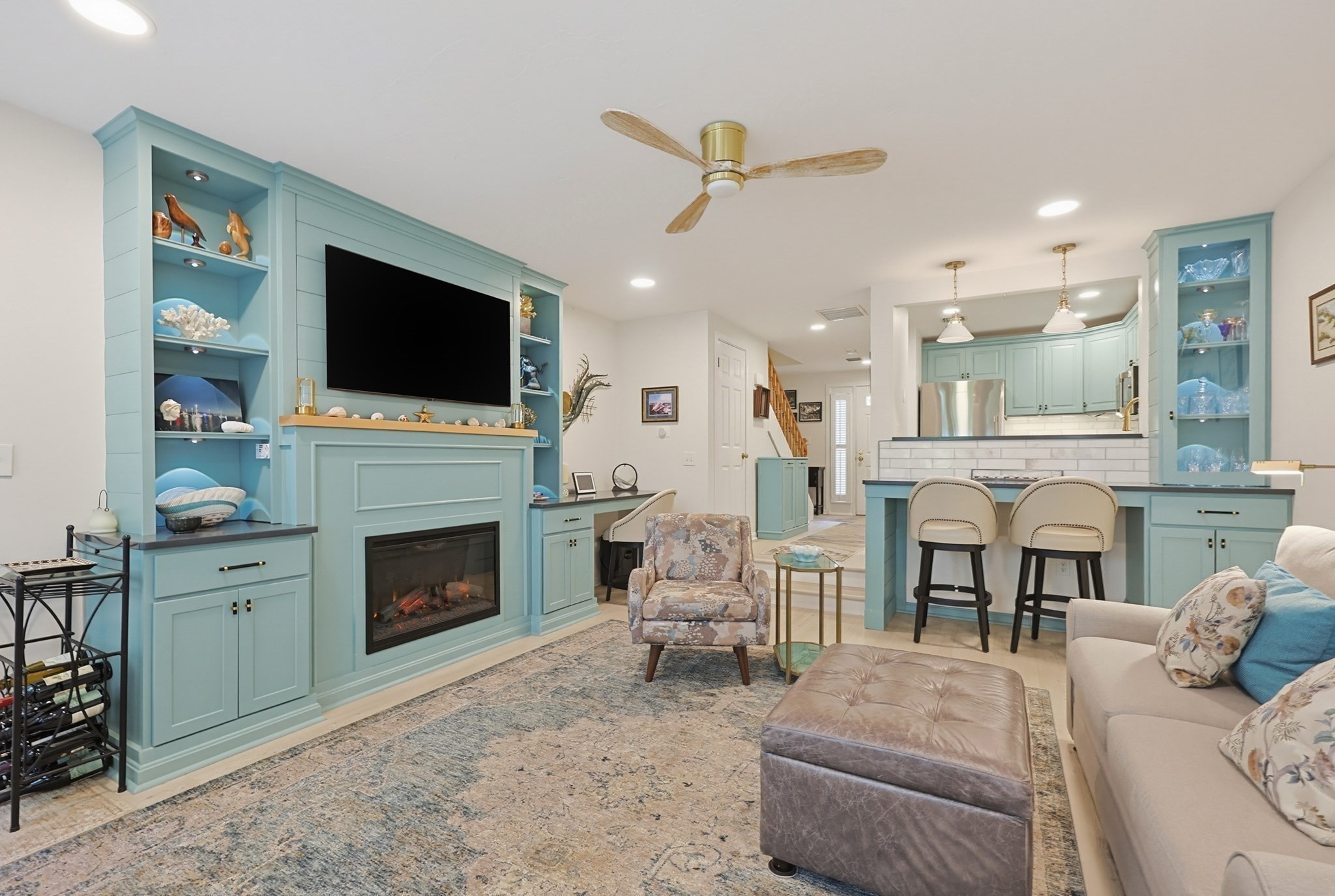 66 Westcliff Dr. # 0 Property Photo 8