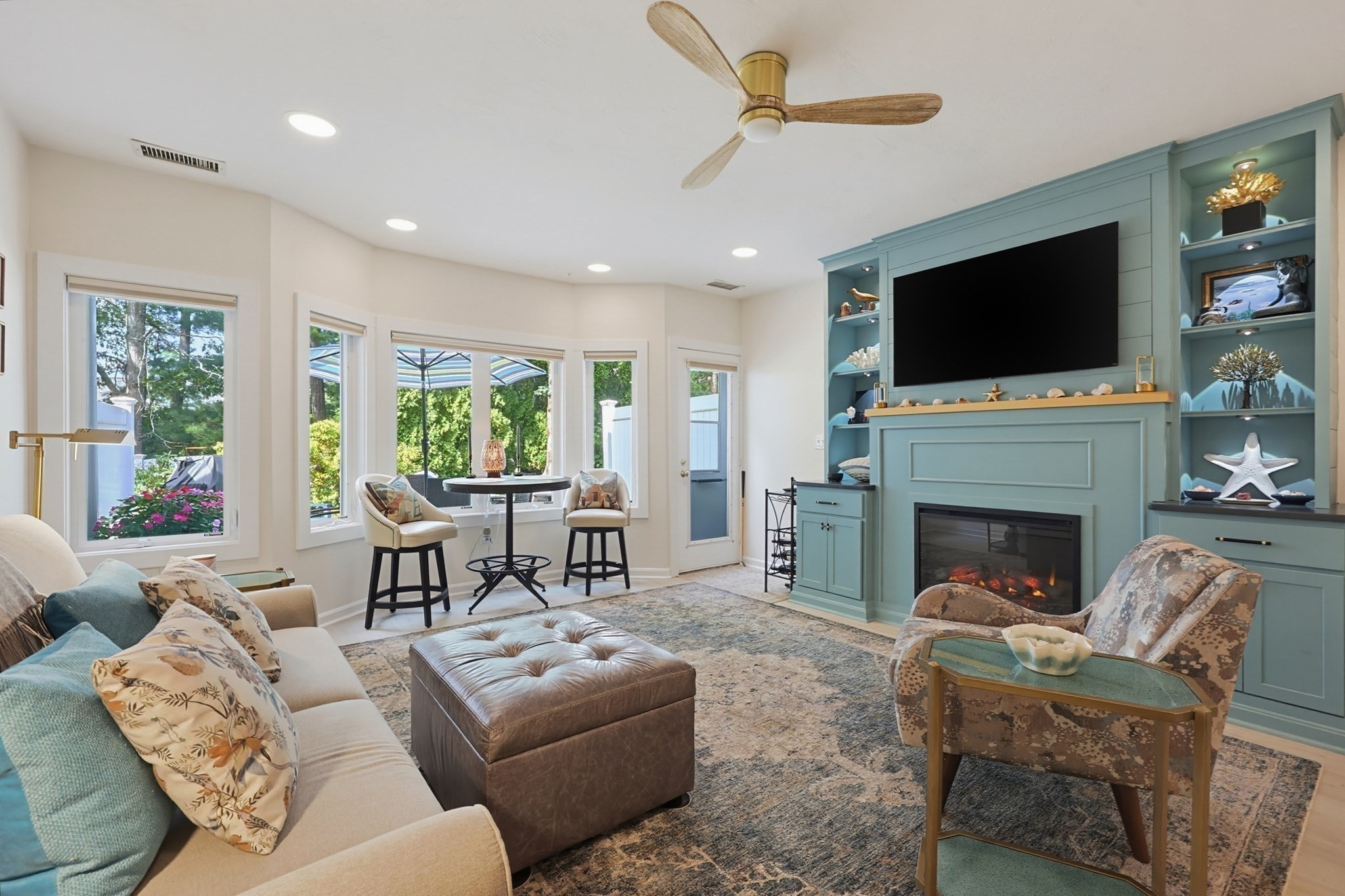 66 Westcliff Dr. # 0 Property Photo 9