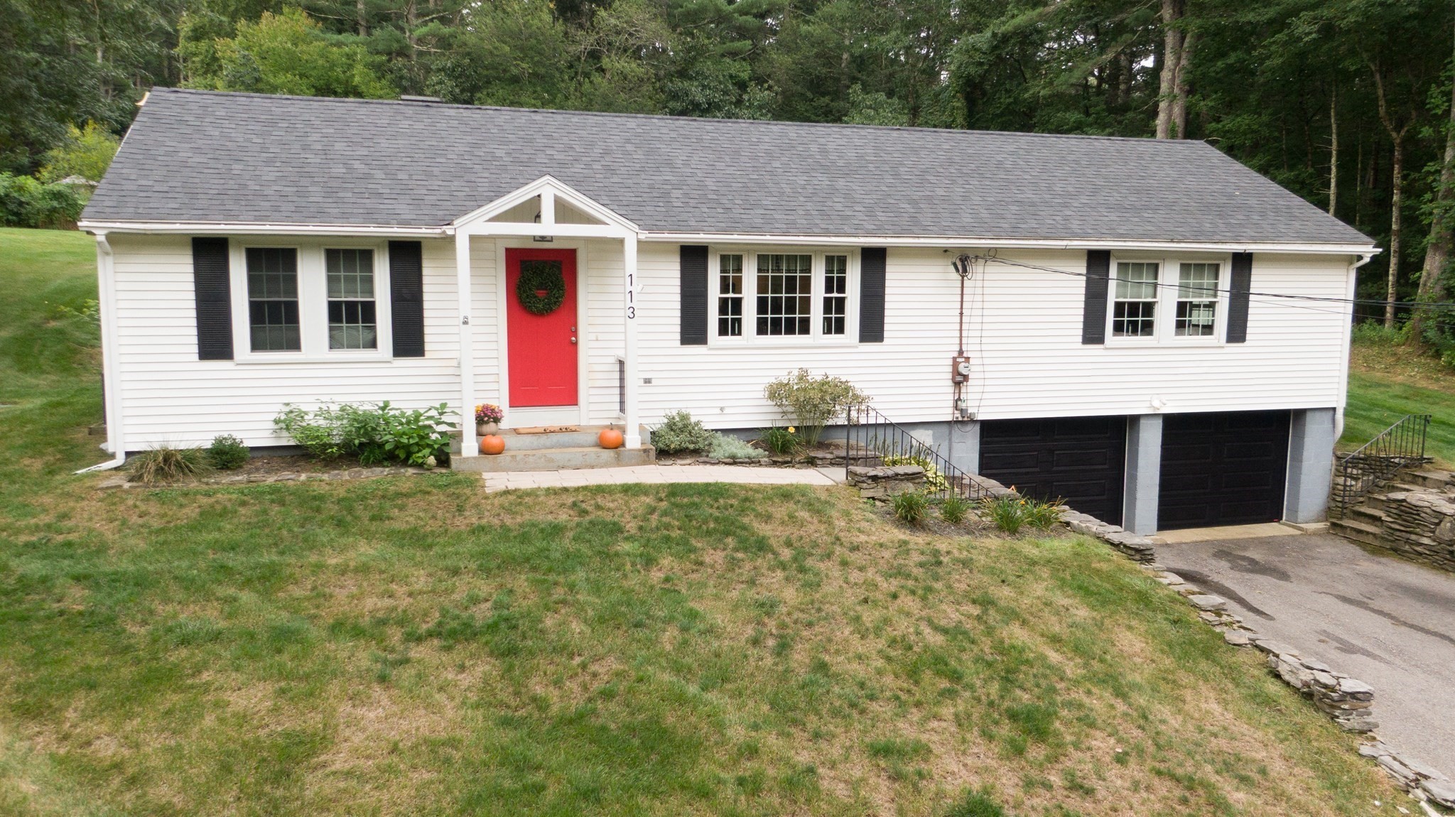 113 Charlton Rd Property Photo 1