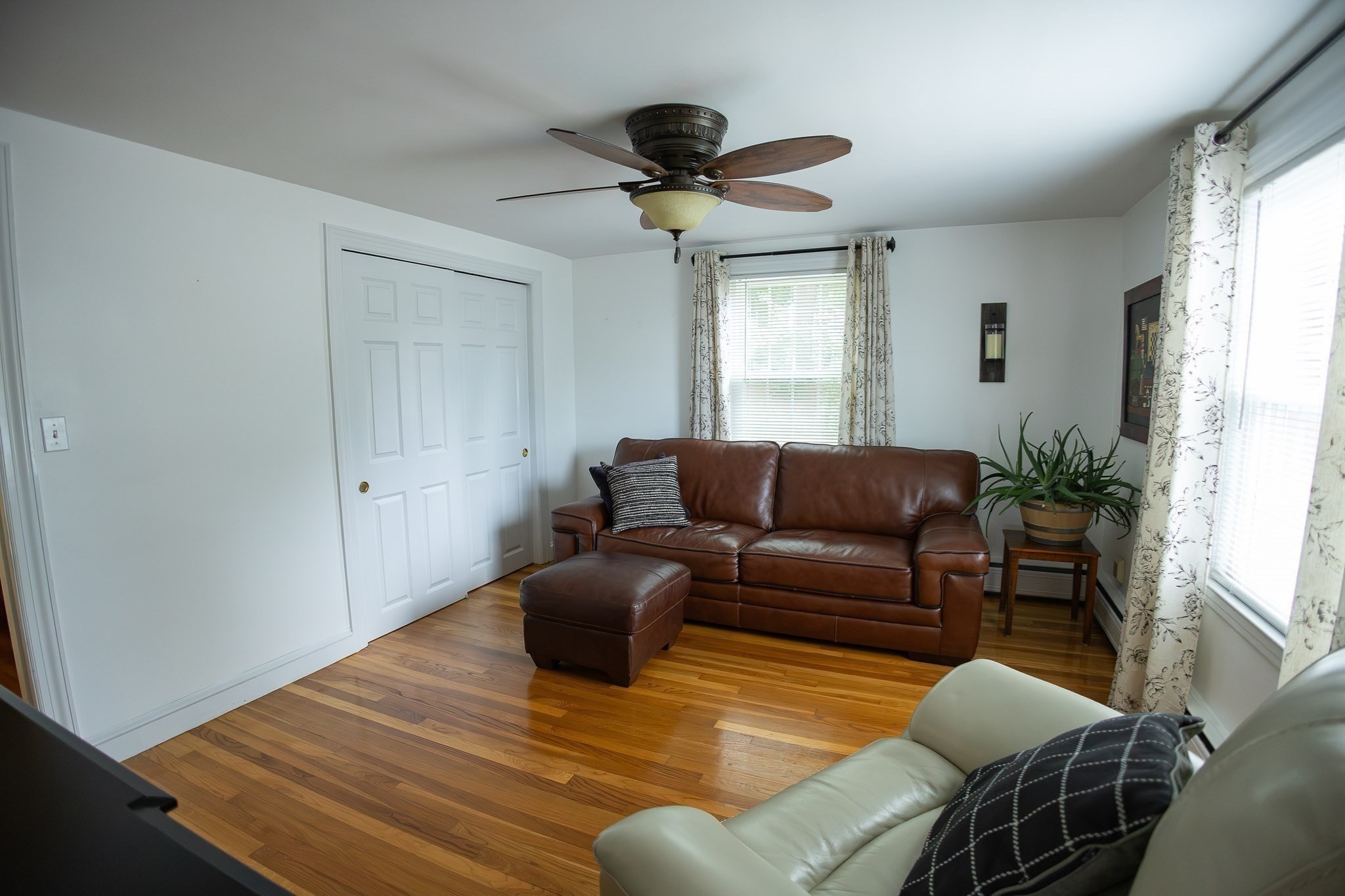 351 Elm St Property Photo 15